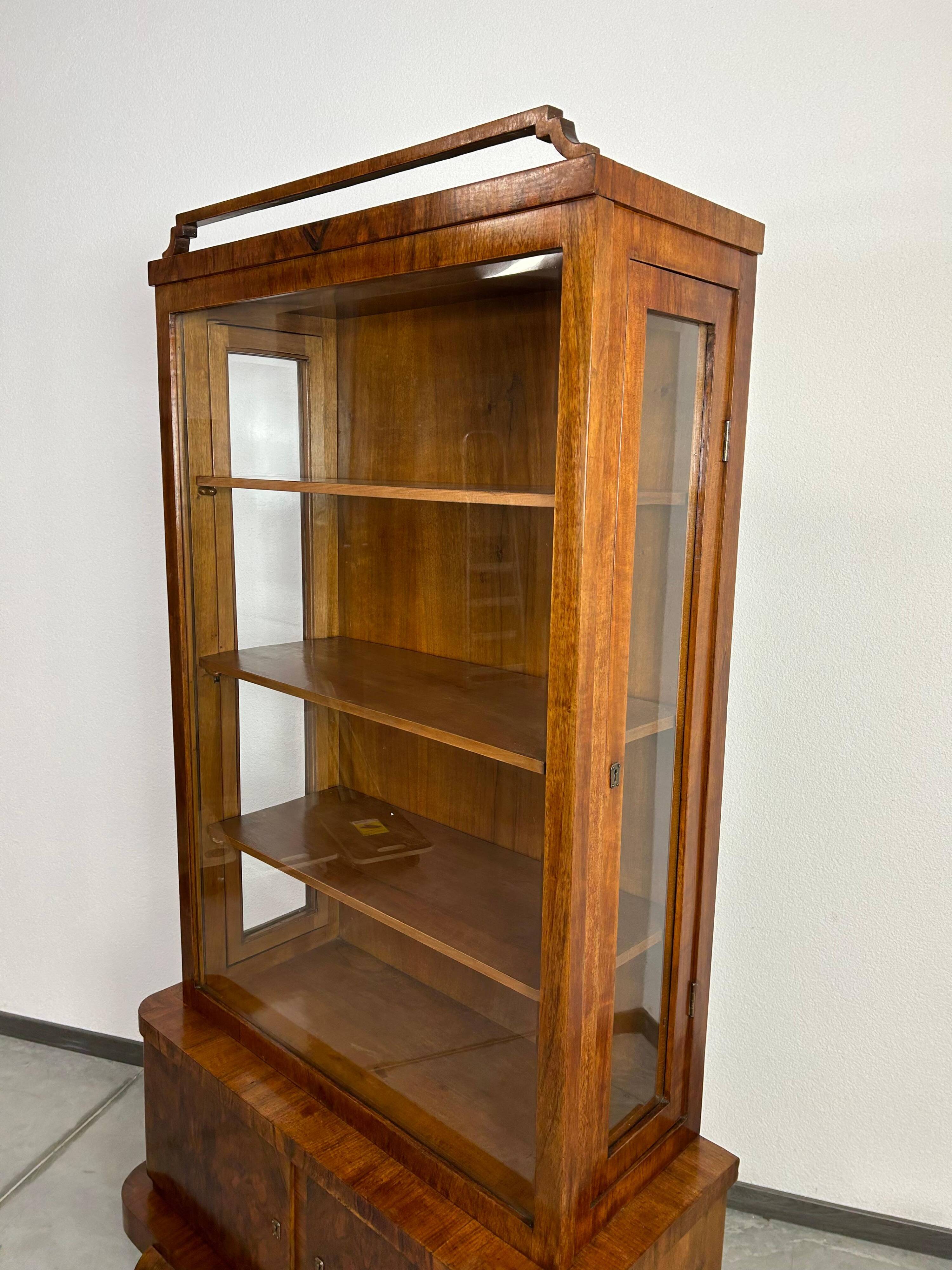 Art Deco display cabinet