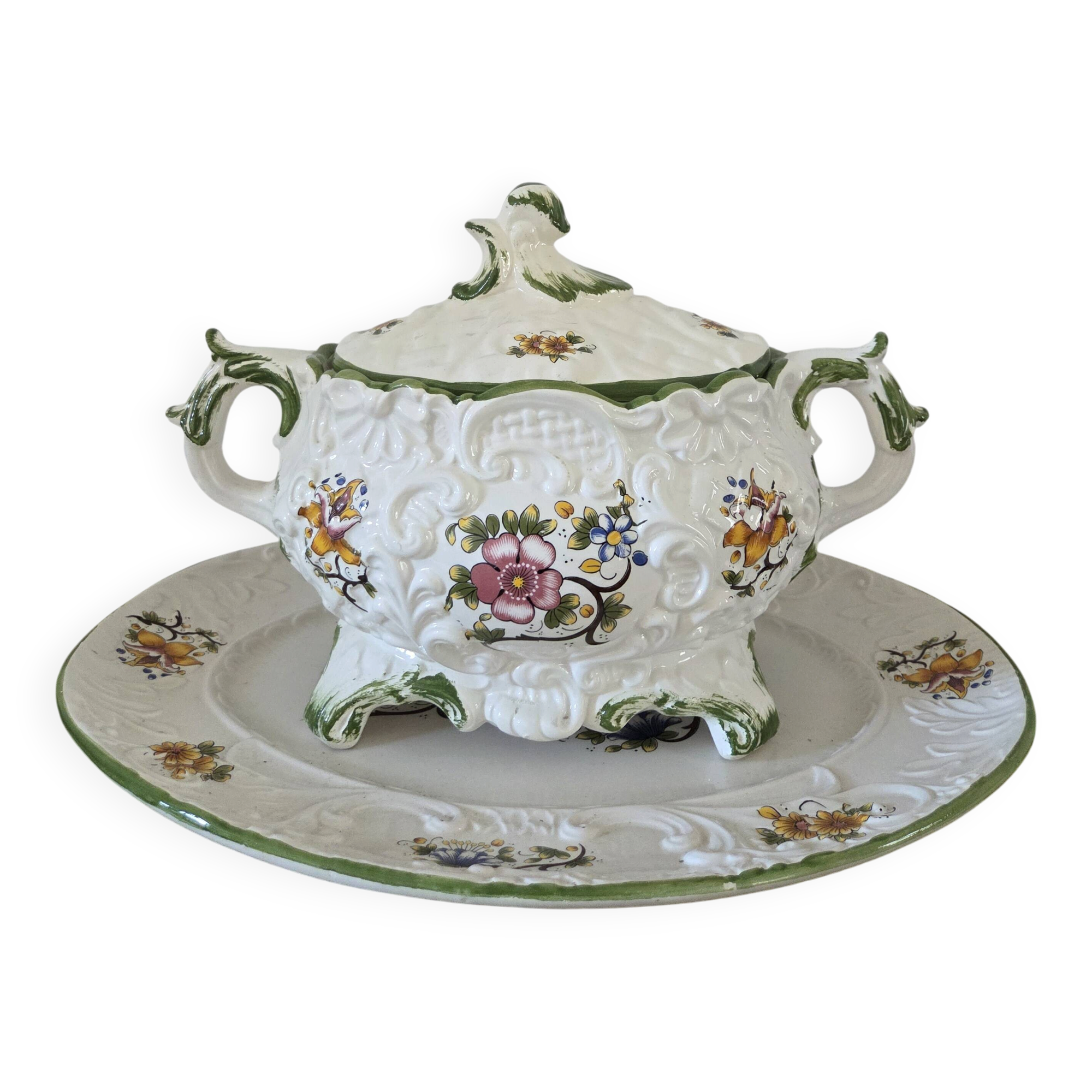 Soup tureen and serving dish, Italy Capodimonte