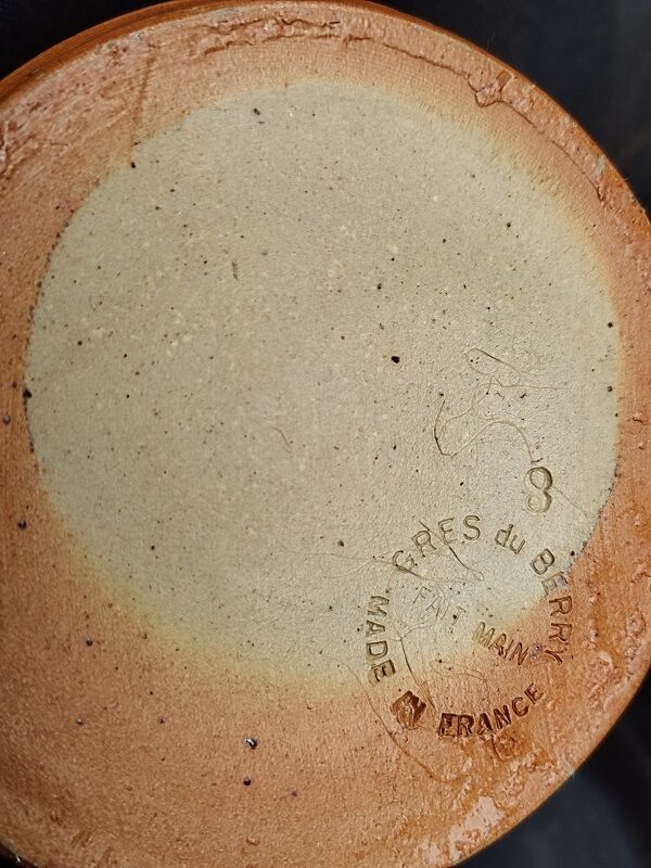 Pitcher carafe in sandstone of berry