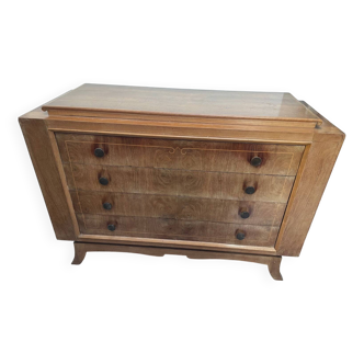 Wooden chest of drawers