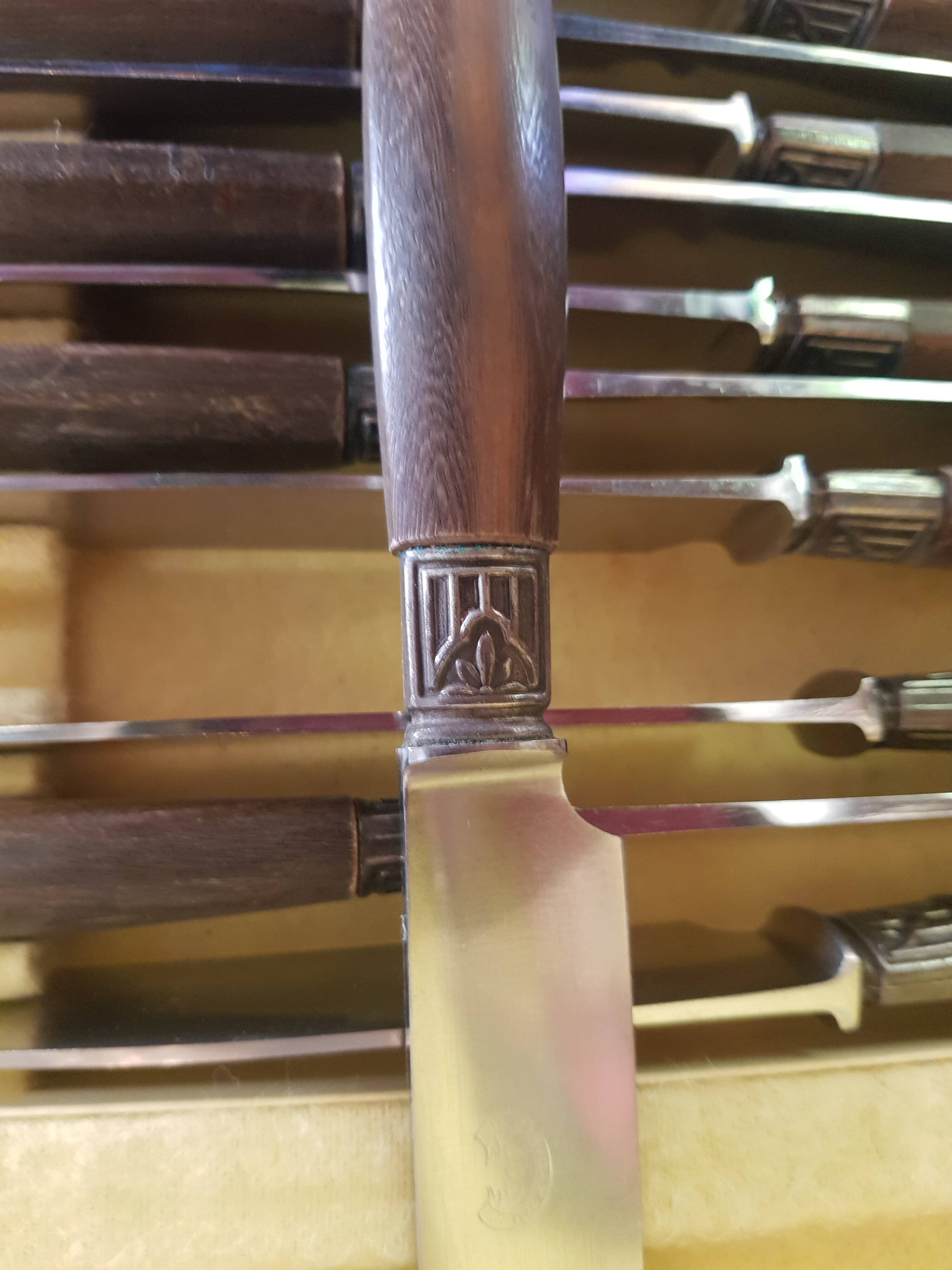 Set of 10 Art Deco knives in a case