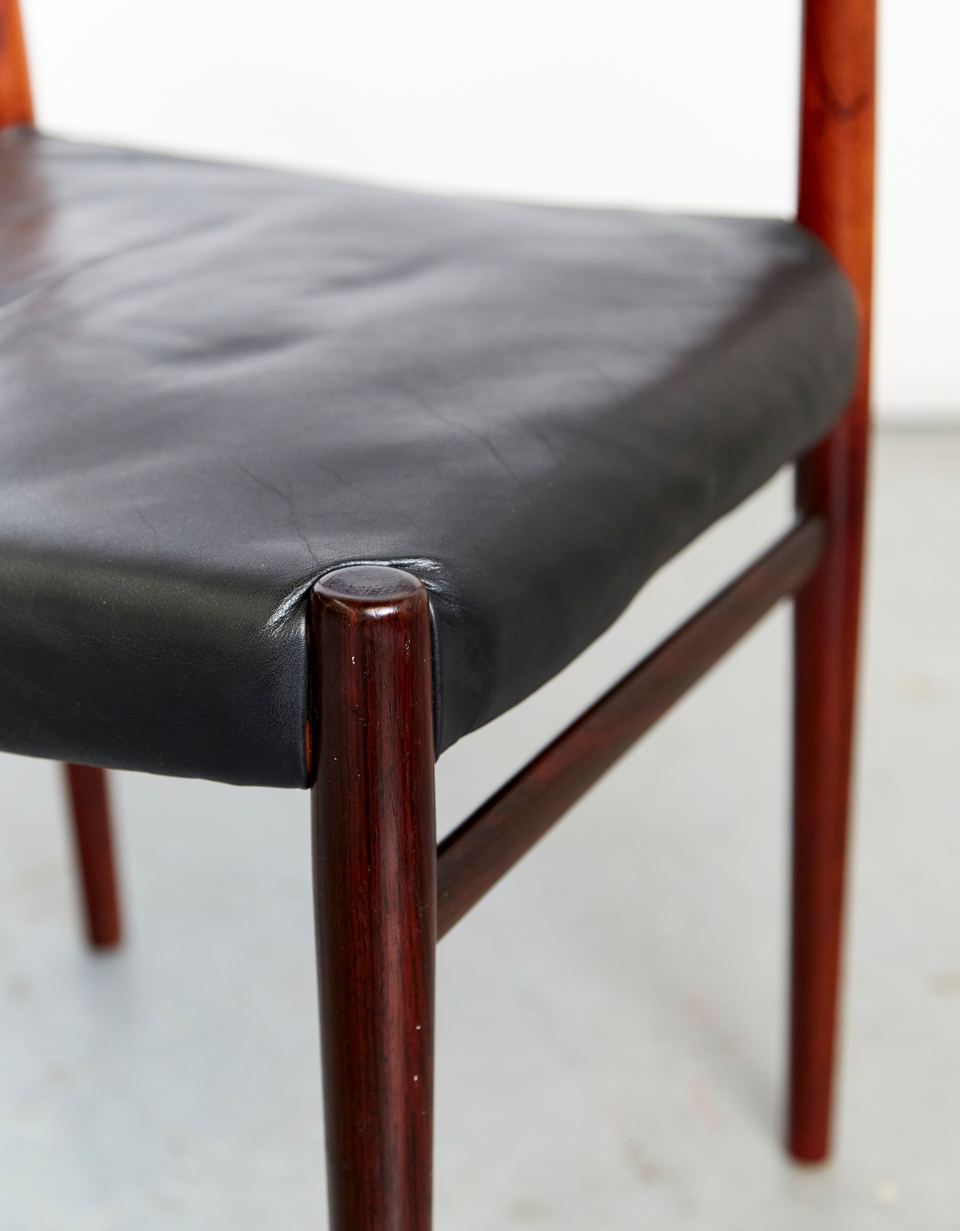 Arne Vodder dining chairs No.418 for Sibast