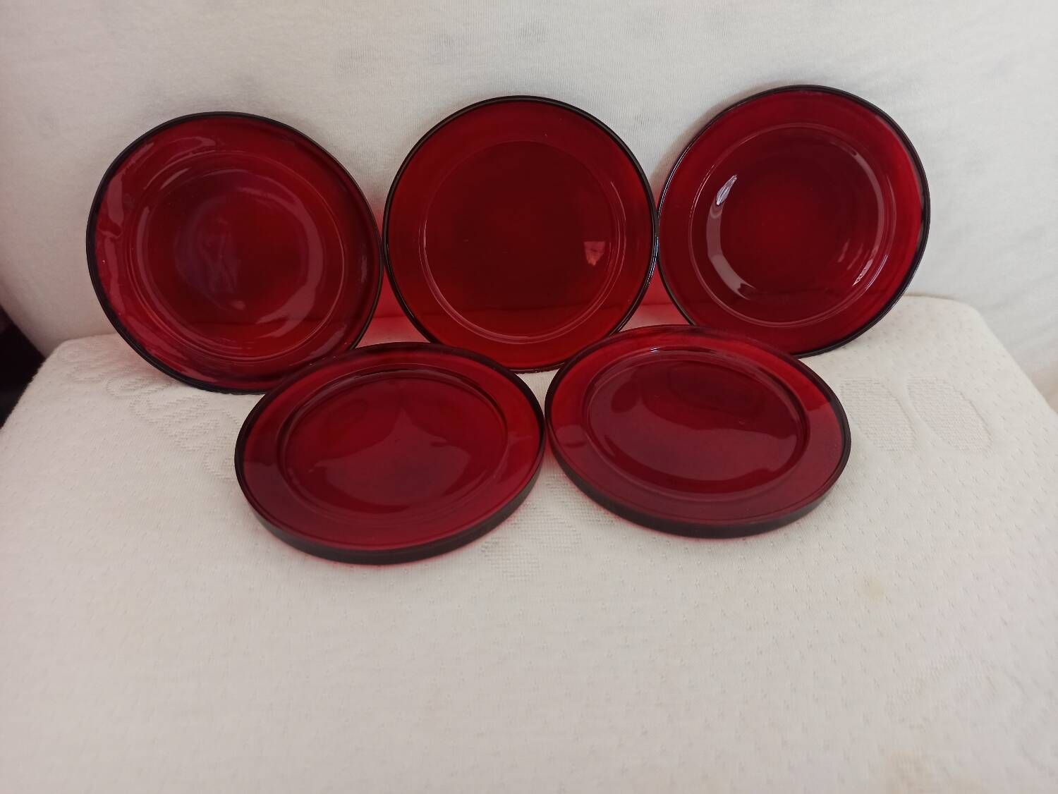 Coaster, glass in Bordeaux glass.