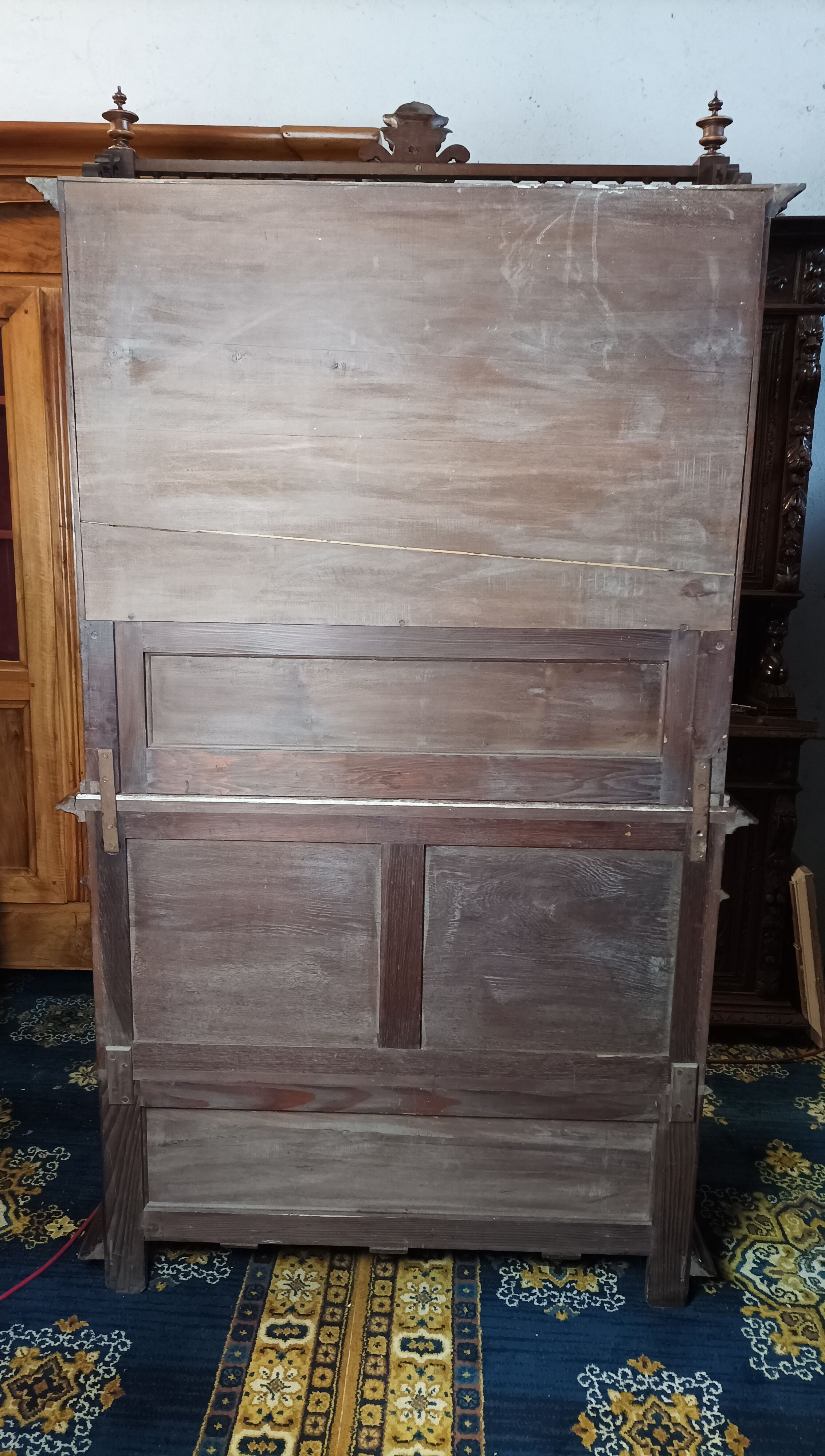 Buffet served Renaissance walnut