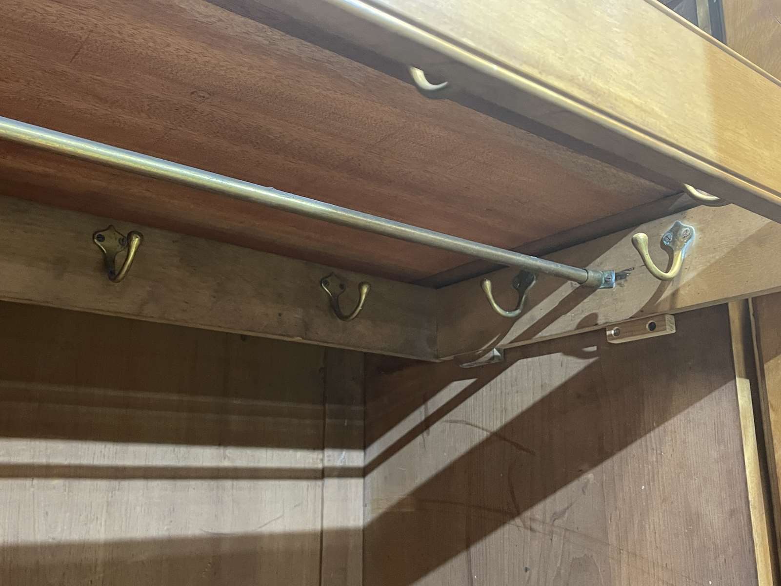 19th-century Victorian wardrobe in light mahogany - dismountable