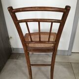 chaise ancienne style , en bois et assise en cannage