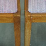Set of 2 vintage dining chairs from the 1970s with spindle backrest and fabric seat