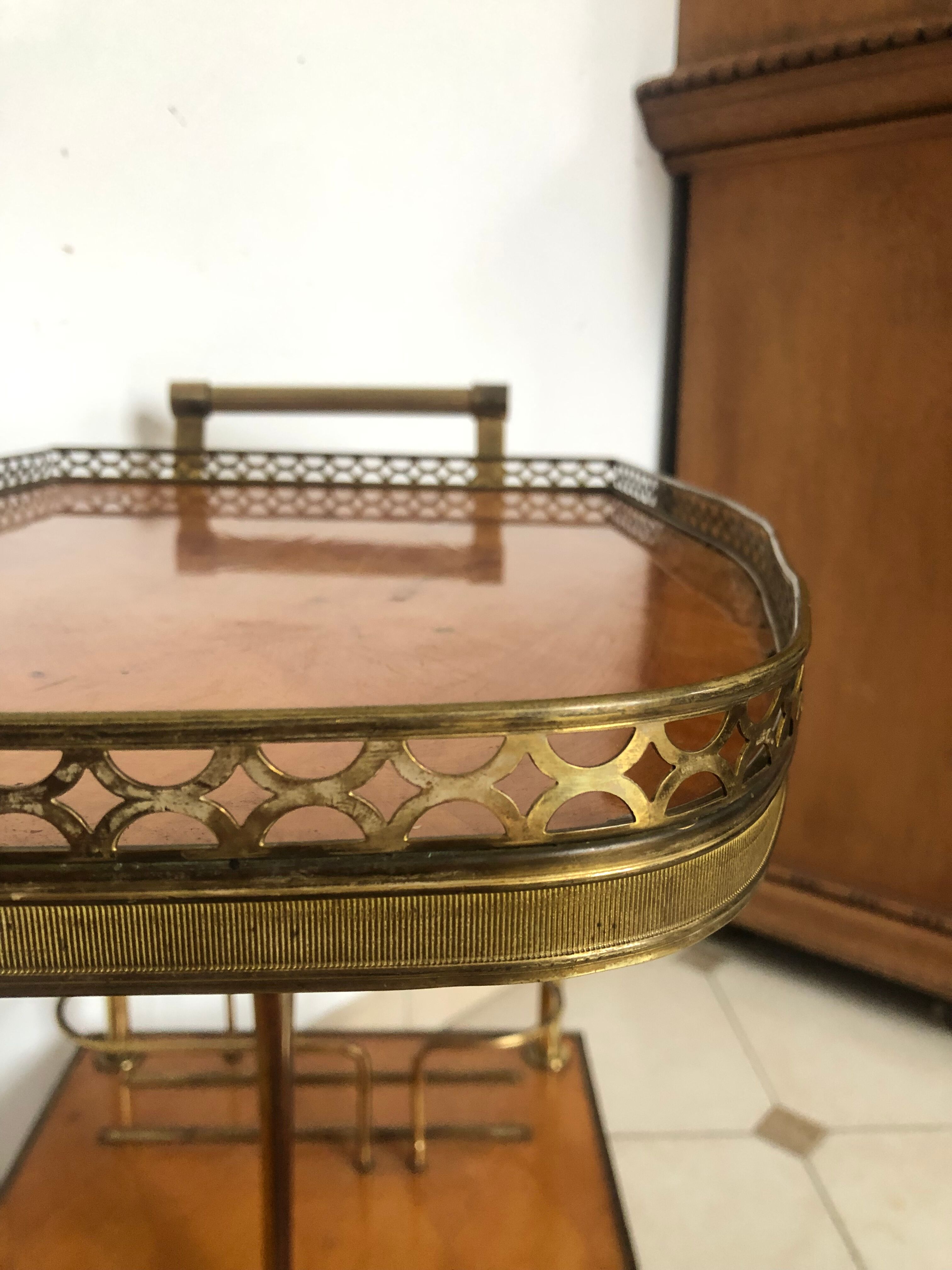 Vintage service on wheels