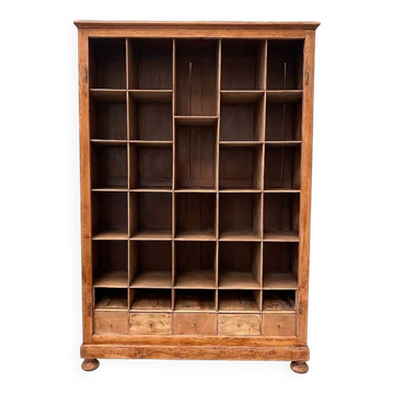Workshop furniture with compartments/bookshelf