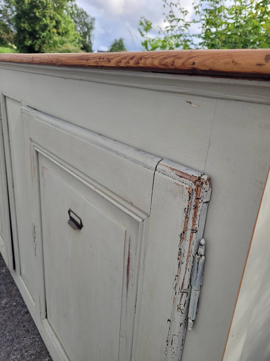Grand buffet en bois massif