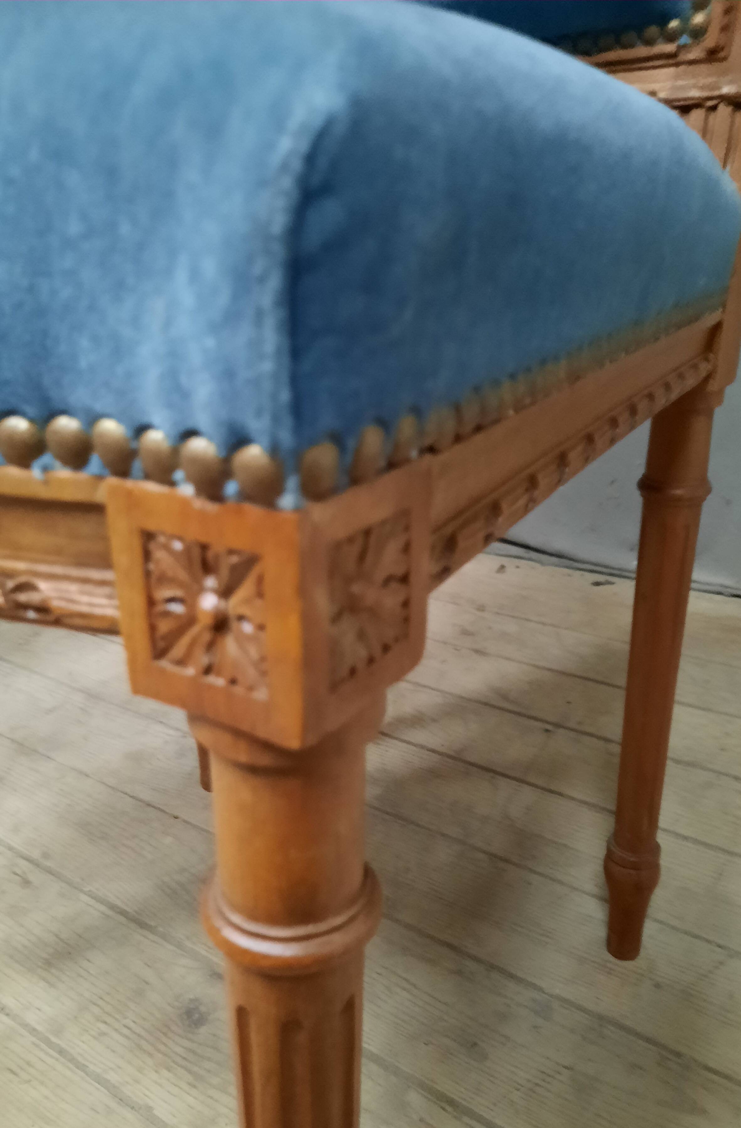 Paire de chaise style louis XVI
