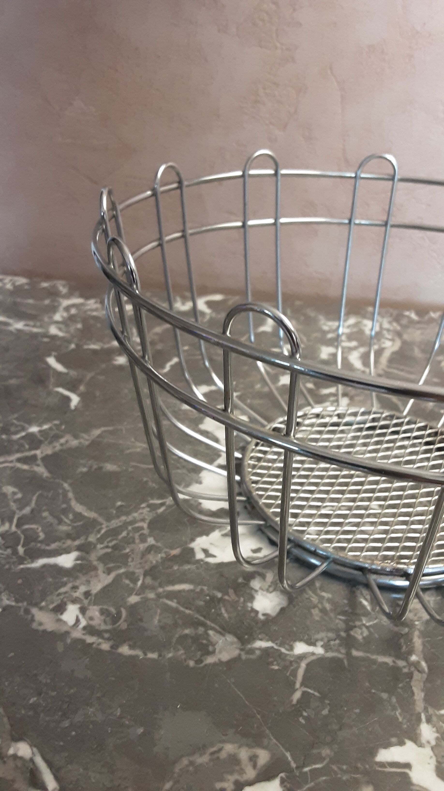 Stainless steel fruit basket