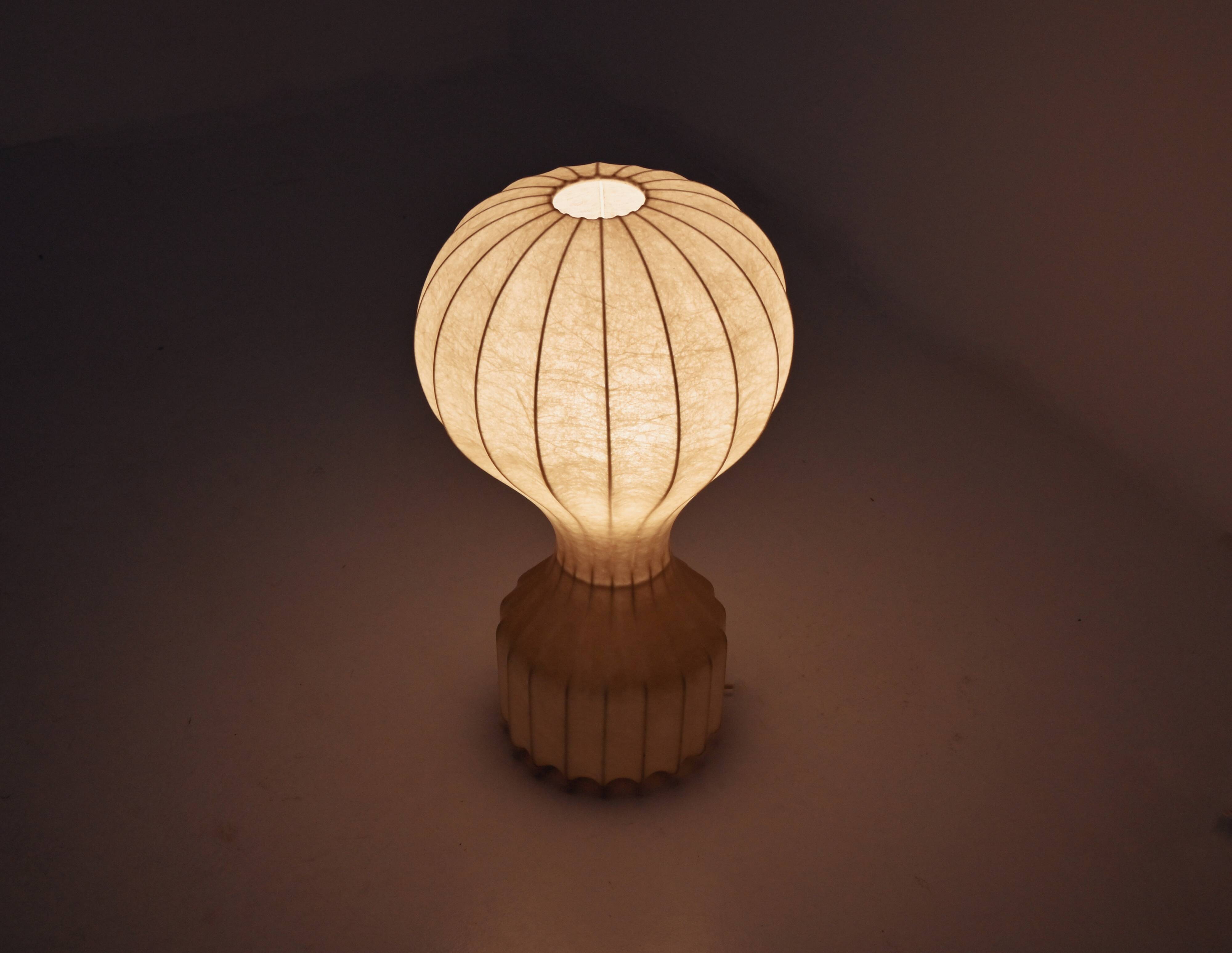 Large “Gatto” table lamp by Achille & Pier Giacomo Castiglioni for