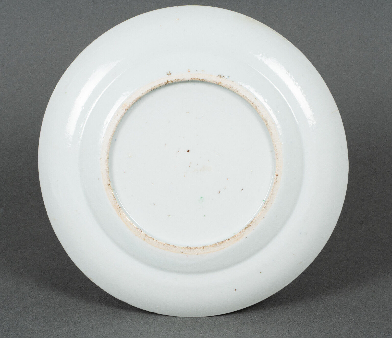 Porcelain plate XIXth Canton with floral decoration birds and butterflies