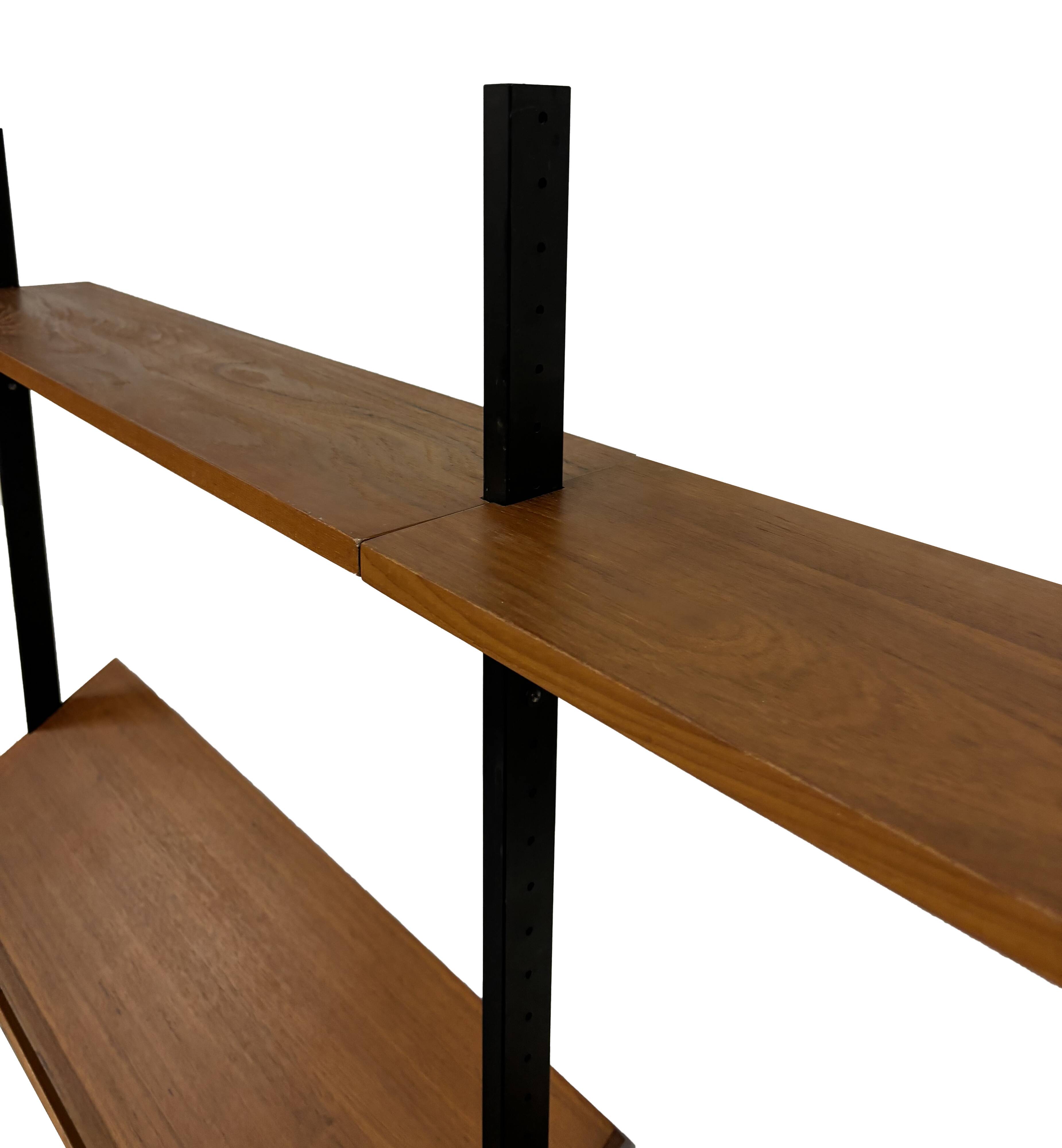 Système mural vintage Étagères murales Olof Pira Suède 1960 Design en teck