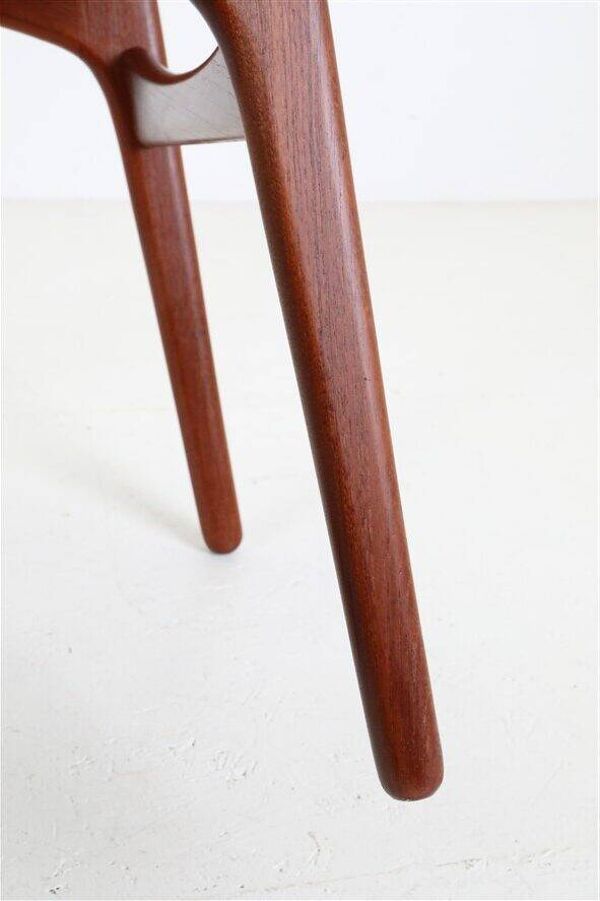 ACO Møbler / Erik Buck “310” chaise en teck / cuir noir / design danois moderne du milieu du siècle / années 1960 / Buch