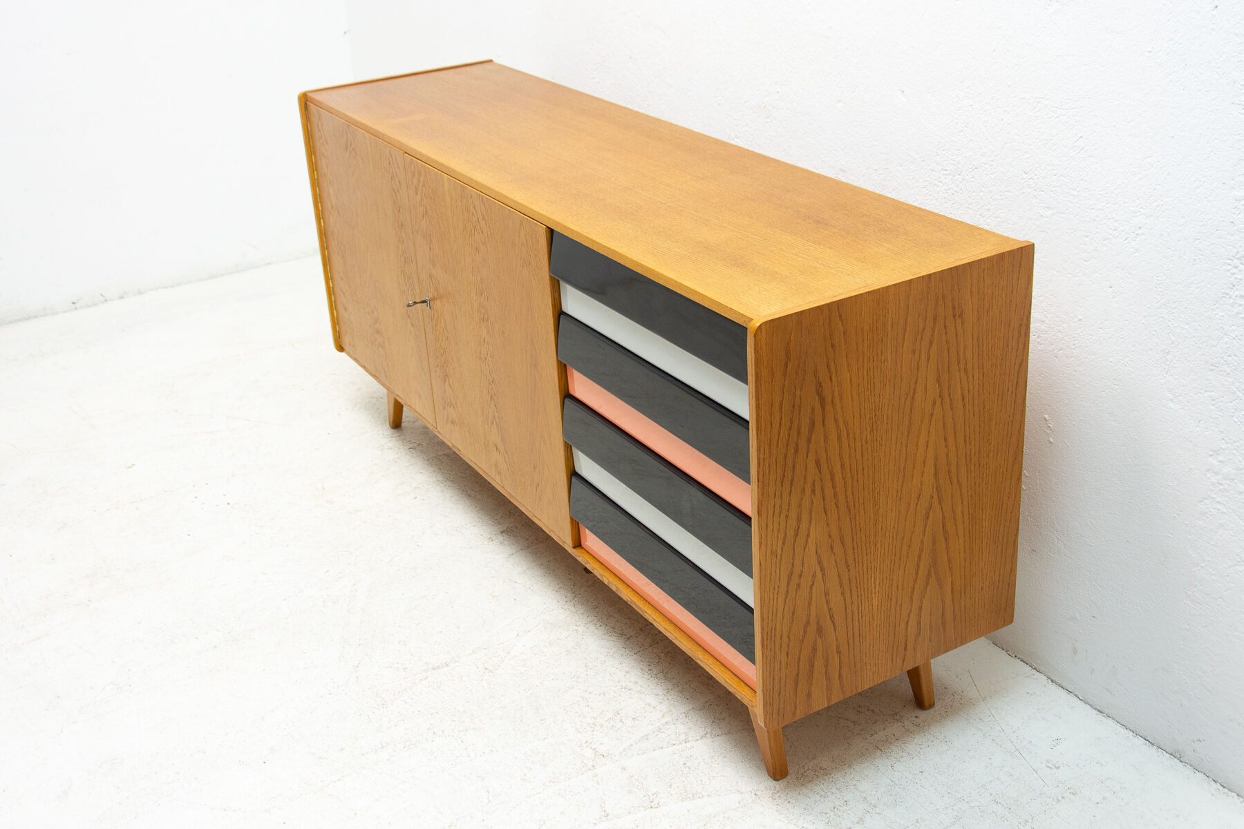 Mid Century U-460 sideboard by Jiří Jiroutek for Interiér Praha