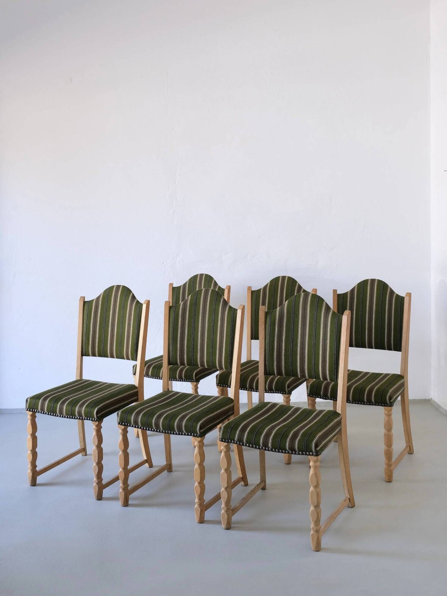 Henning Kjaernulf carved oak dining chairs | set of 6 | Denmark | 1950s
