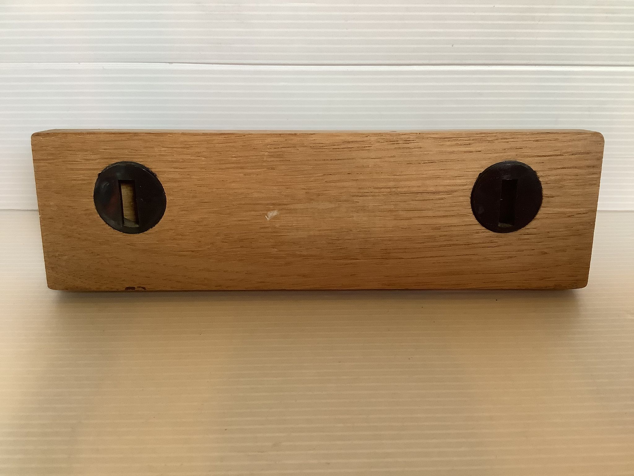 Tea towel holder
