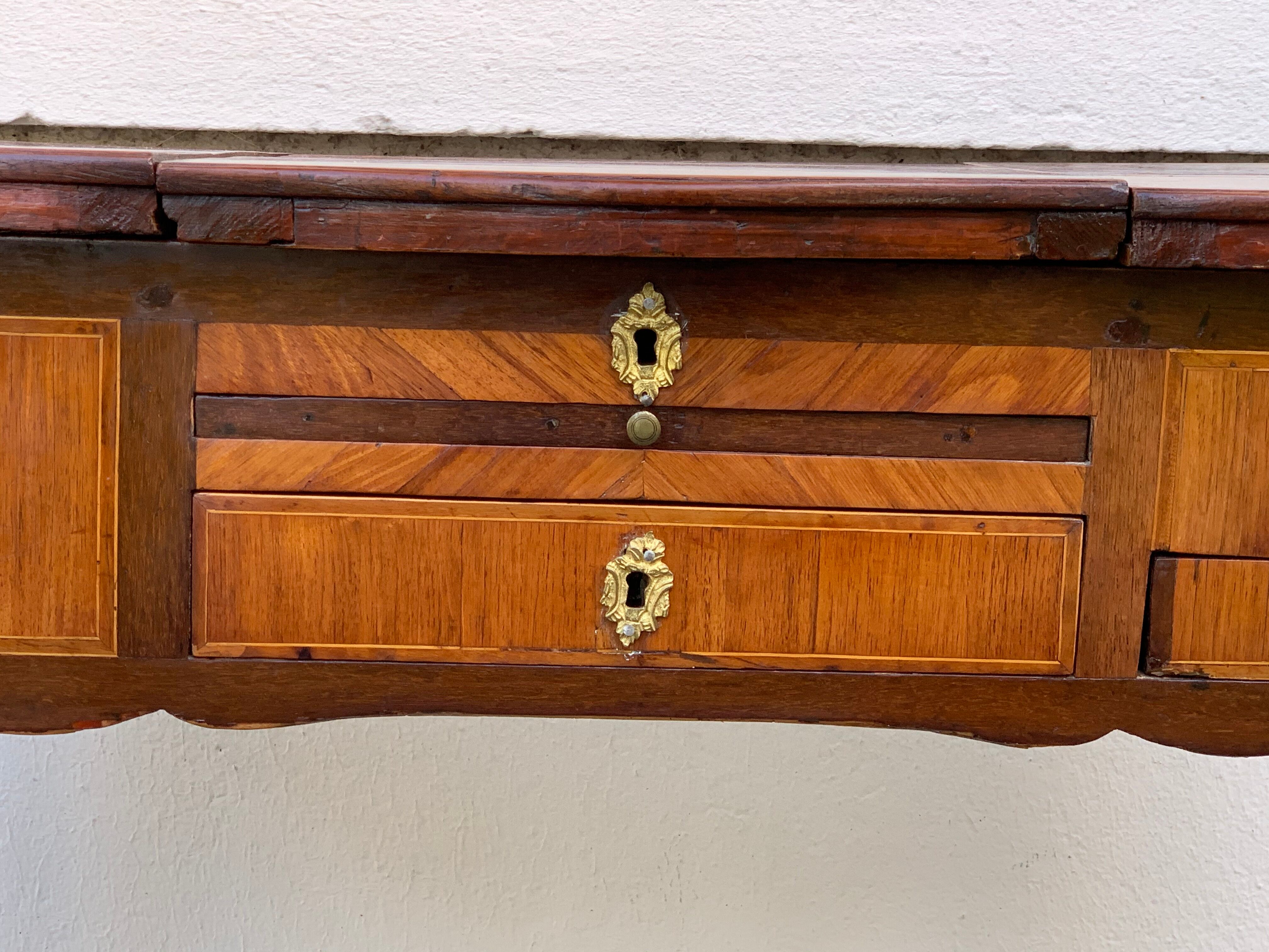Hairdresser Louis XVI in marquetry and bronze