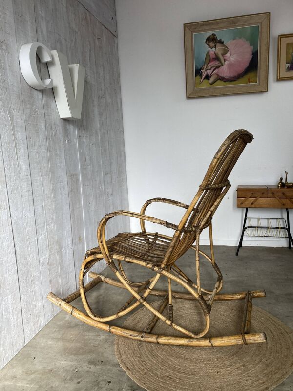 Rocking- chair en rotin vintage