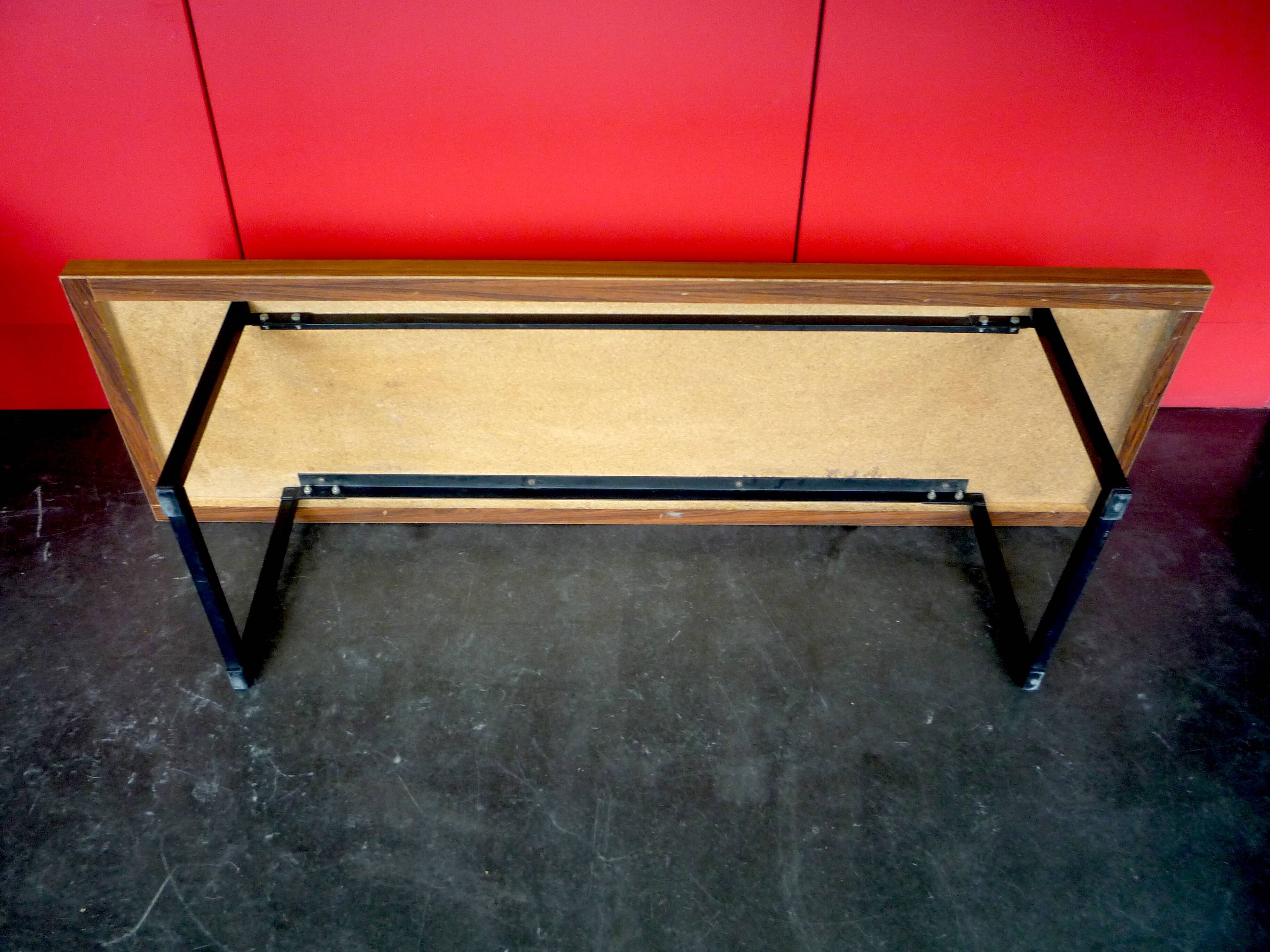 Table basse de Pierre Guariche édition Meurop 1950
