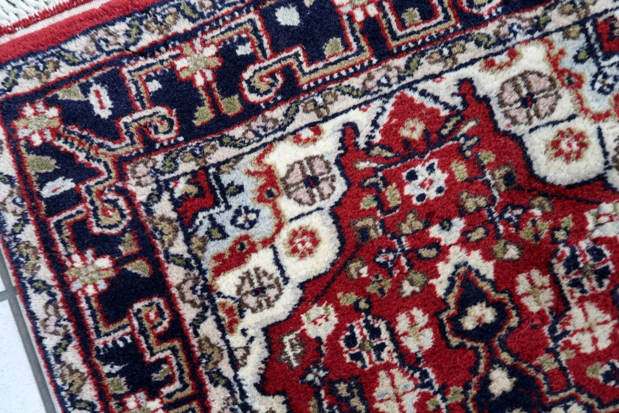 Tapis vintage du Moyen-Orient Hamadan fait main en laine – 60 x 98 cm