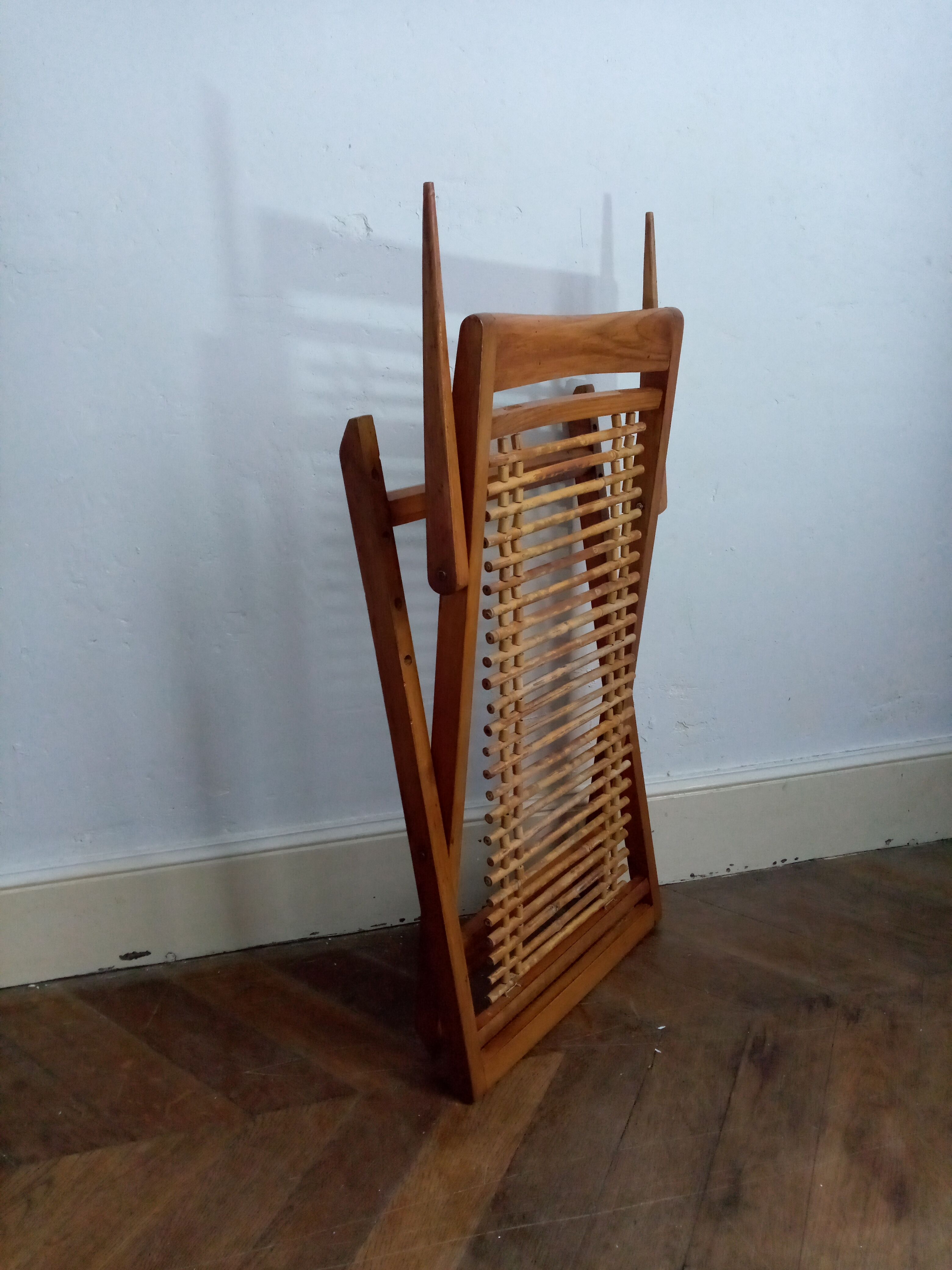 Vintage long chair for children