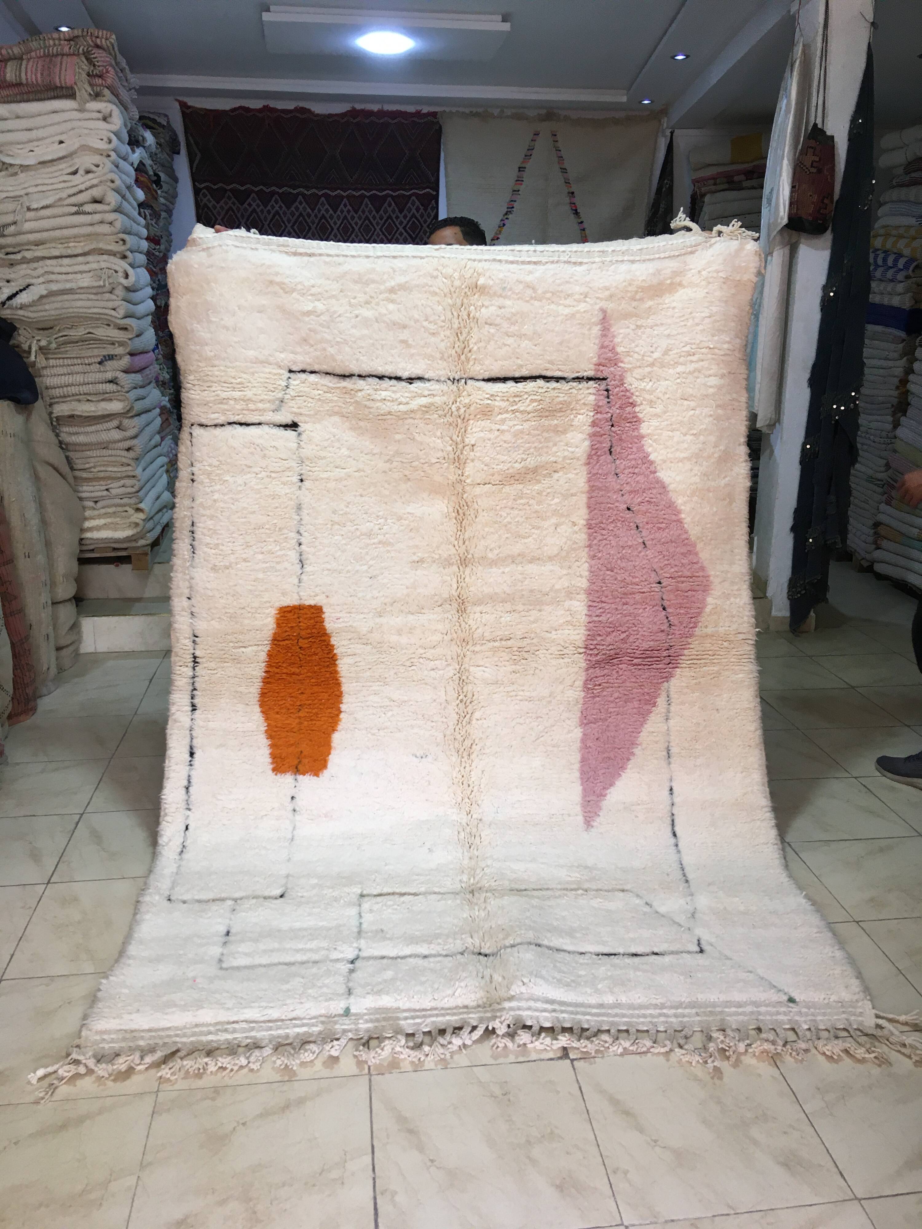 Boujaad Moroccan Berber Rug 2m50 x 1m70