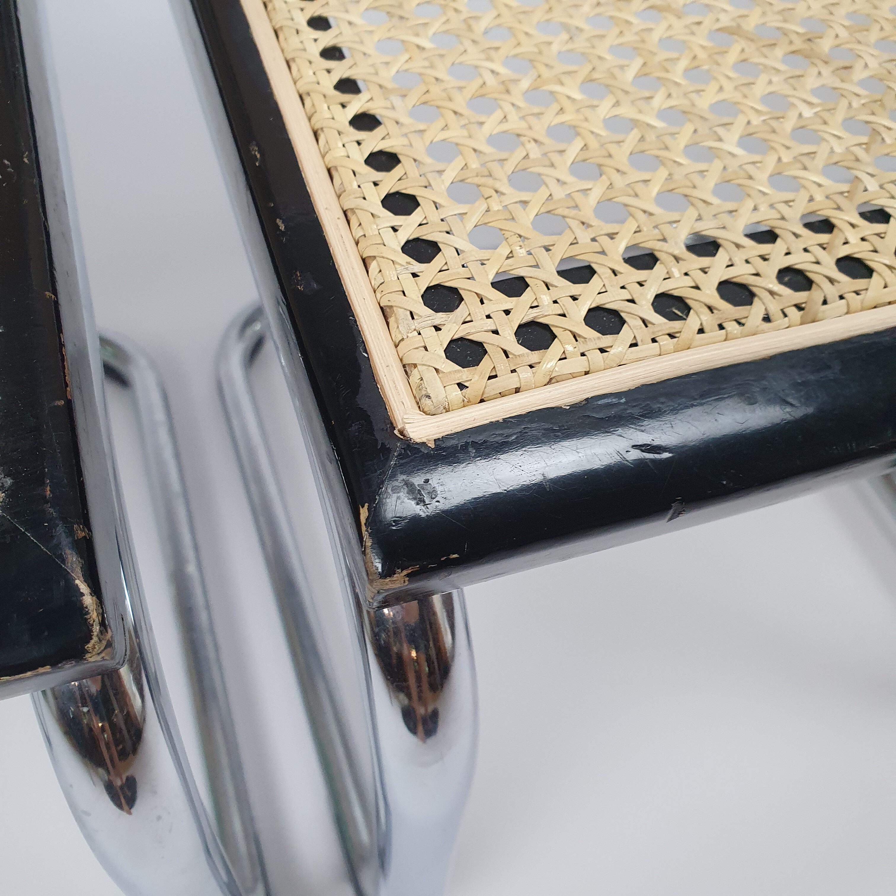 Set of 4 Tubular Frame and Cane Cantilever dining chairs, Italy, 1970s