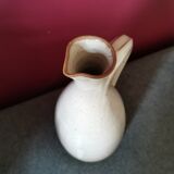 Sandstone pitcher