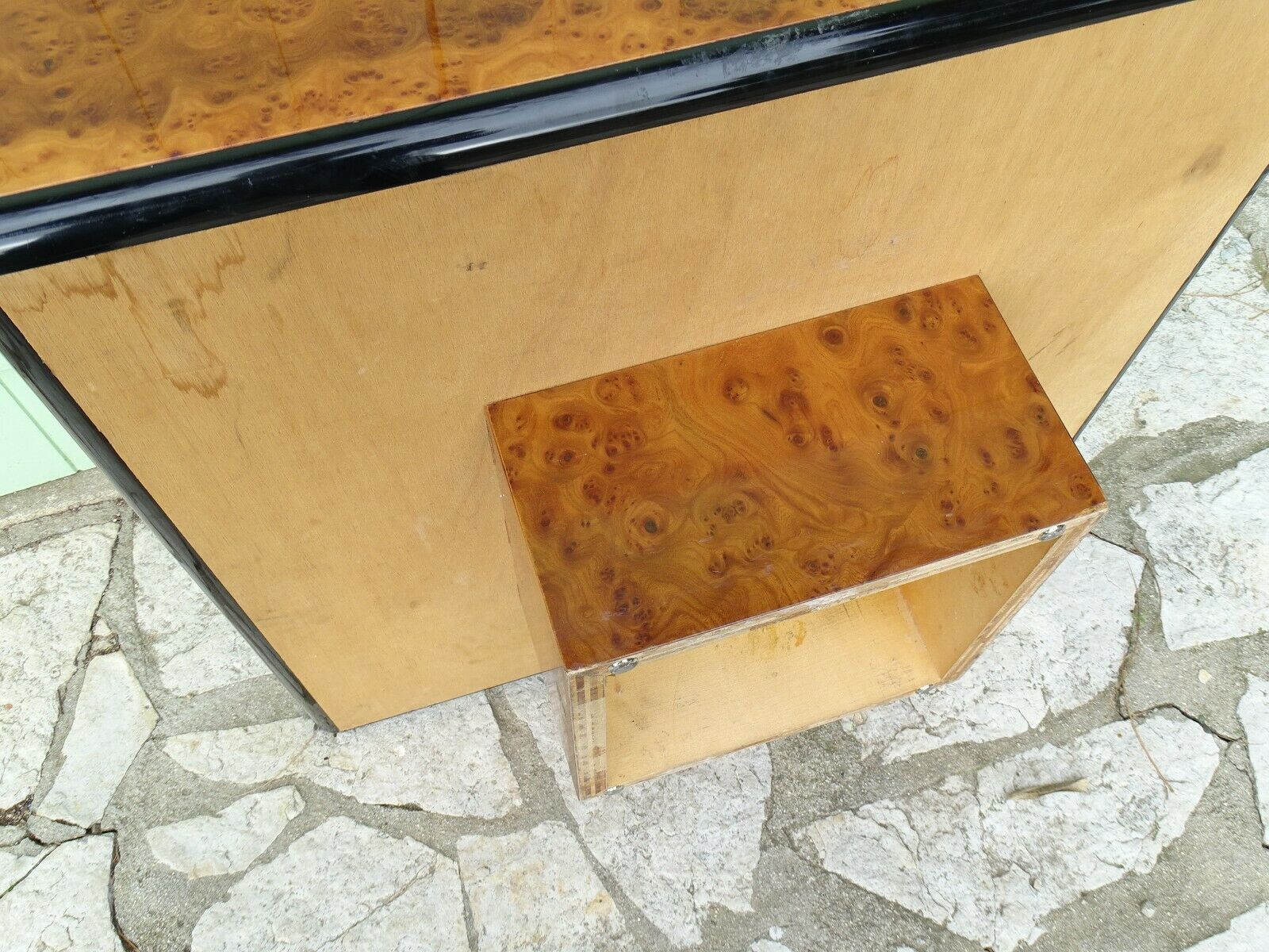 Vintage coffee table in elm magnifying glass 1970 - 70X70X35cm