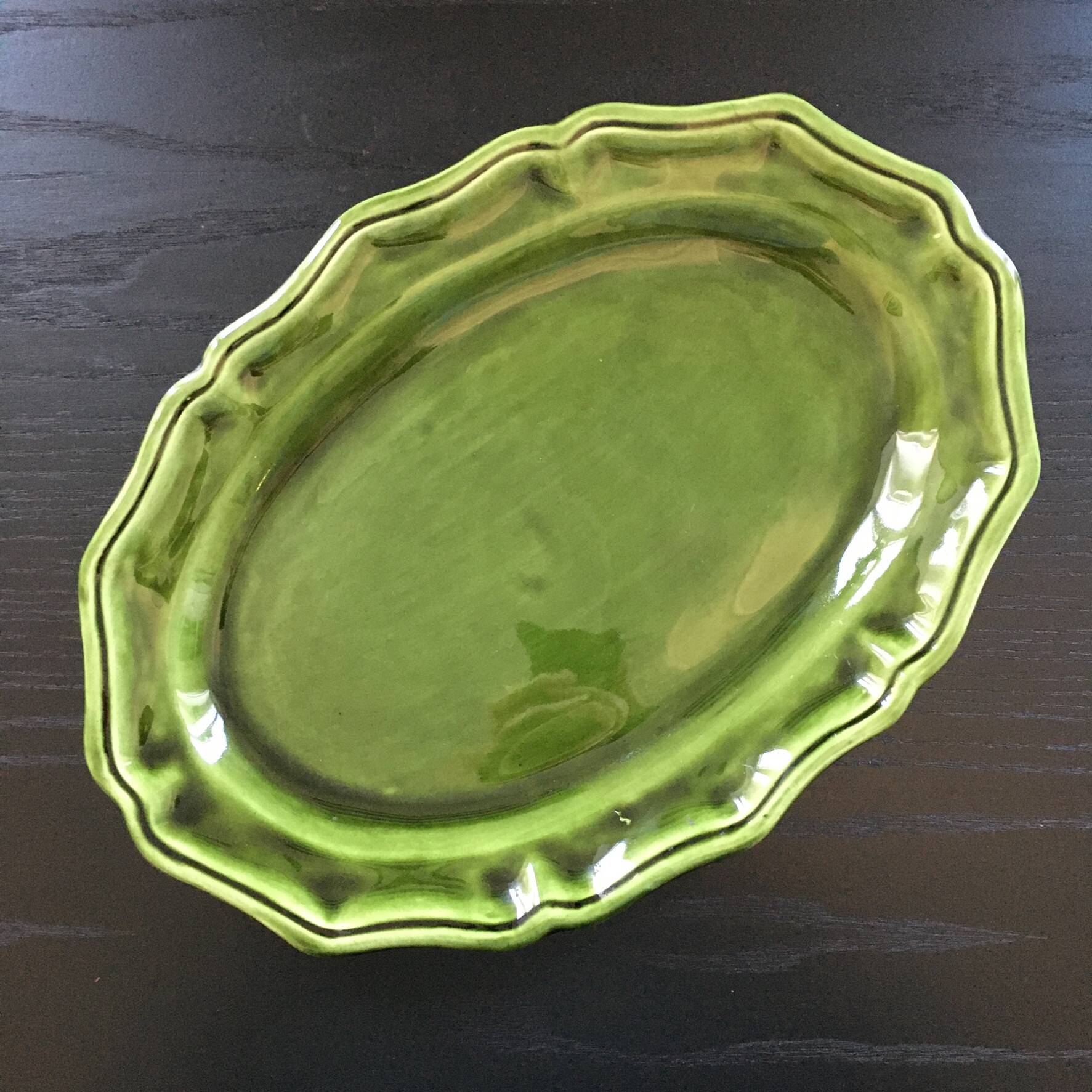 Provençal olive green dish