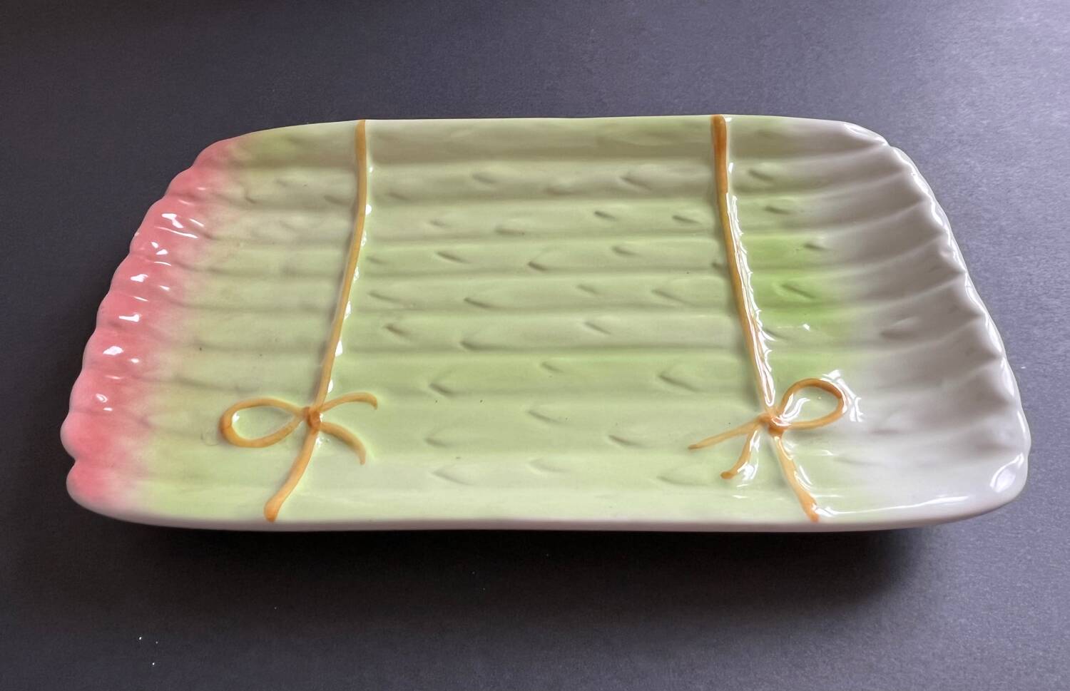Earthenware asparagus dish