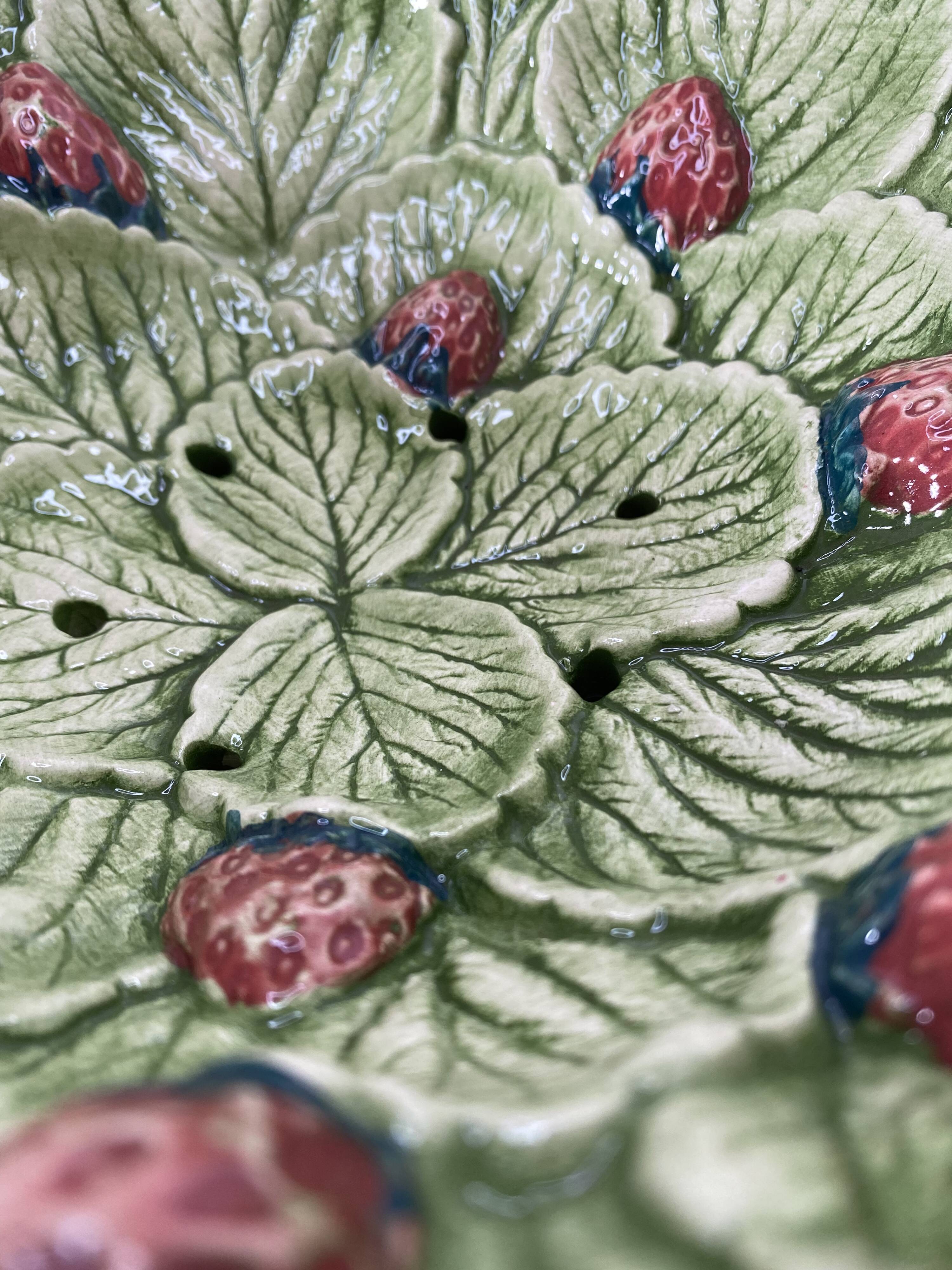 Strawberry dish slurry