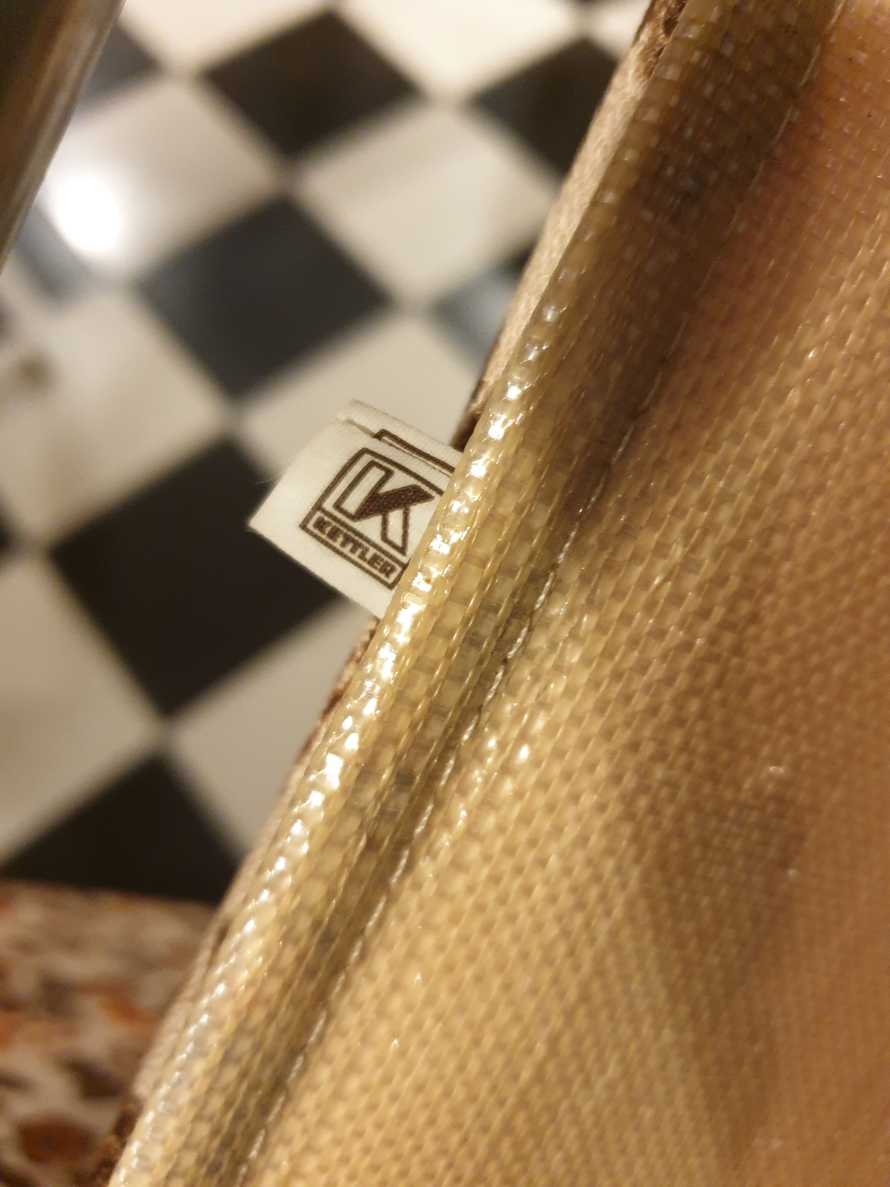 Folding garden chair