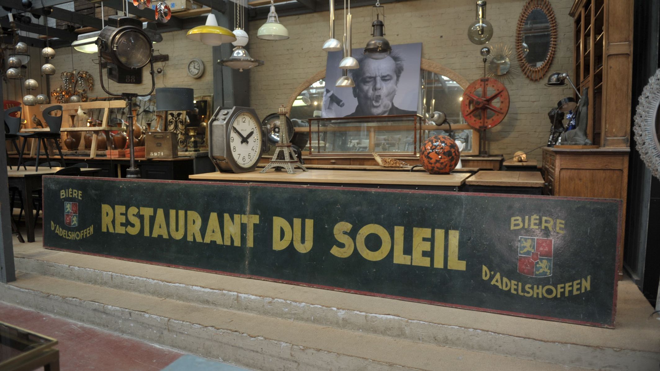 Former Grande Enseigne Restaurant du Soleil 1950
