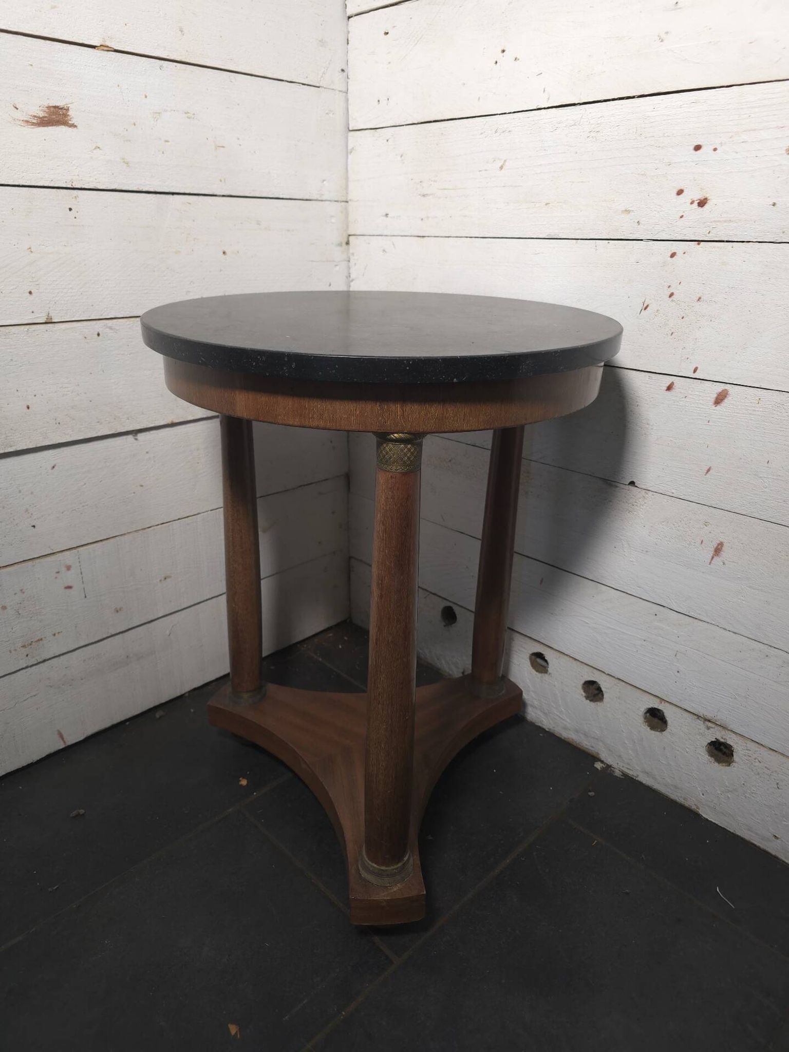 Table basse guéridon style Empire en acajou