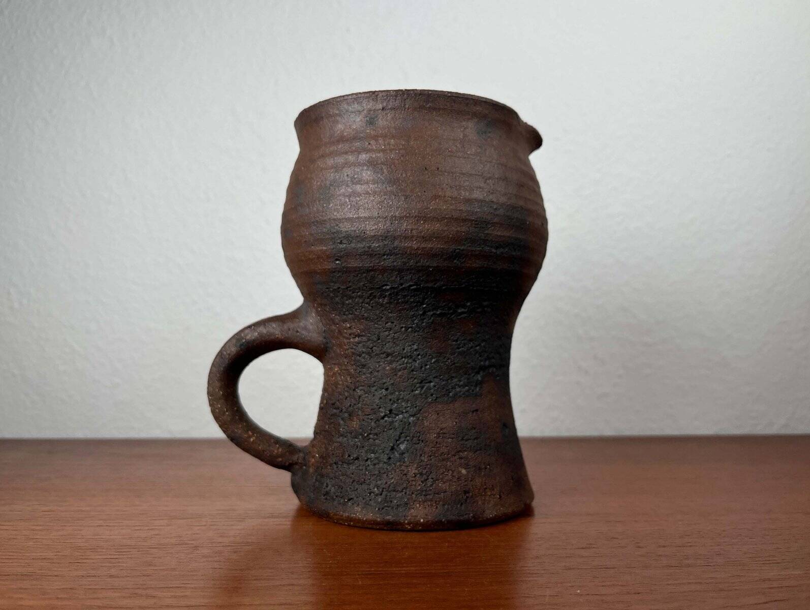 Carafe Vase de Pottery de Studio Allemand Brutaliste Mid-Century Modern par Gerhard Liebenthron, 1974