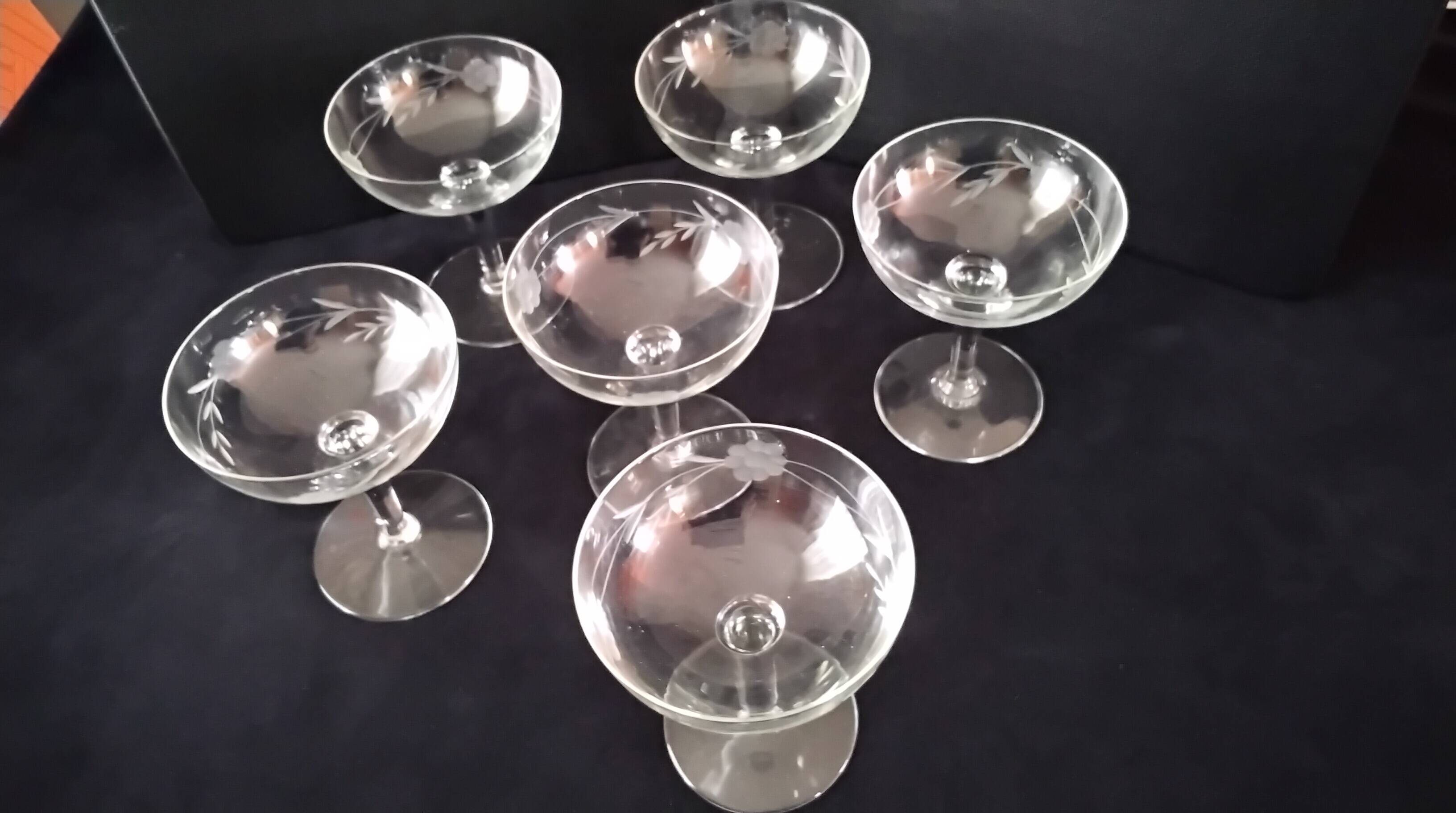 6 vintage champagne coupes in frosted glass.