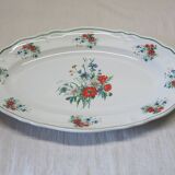 Very nice serving dish from Moulin des loups in very good condition.