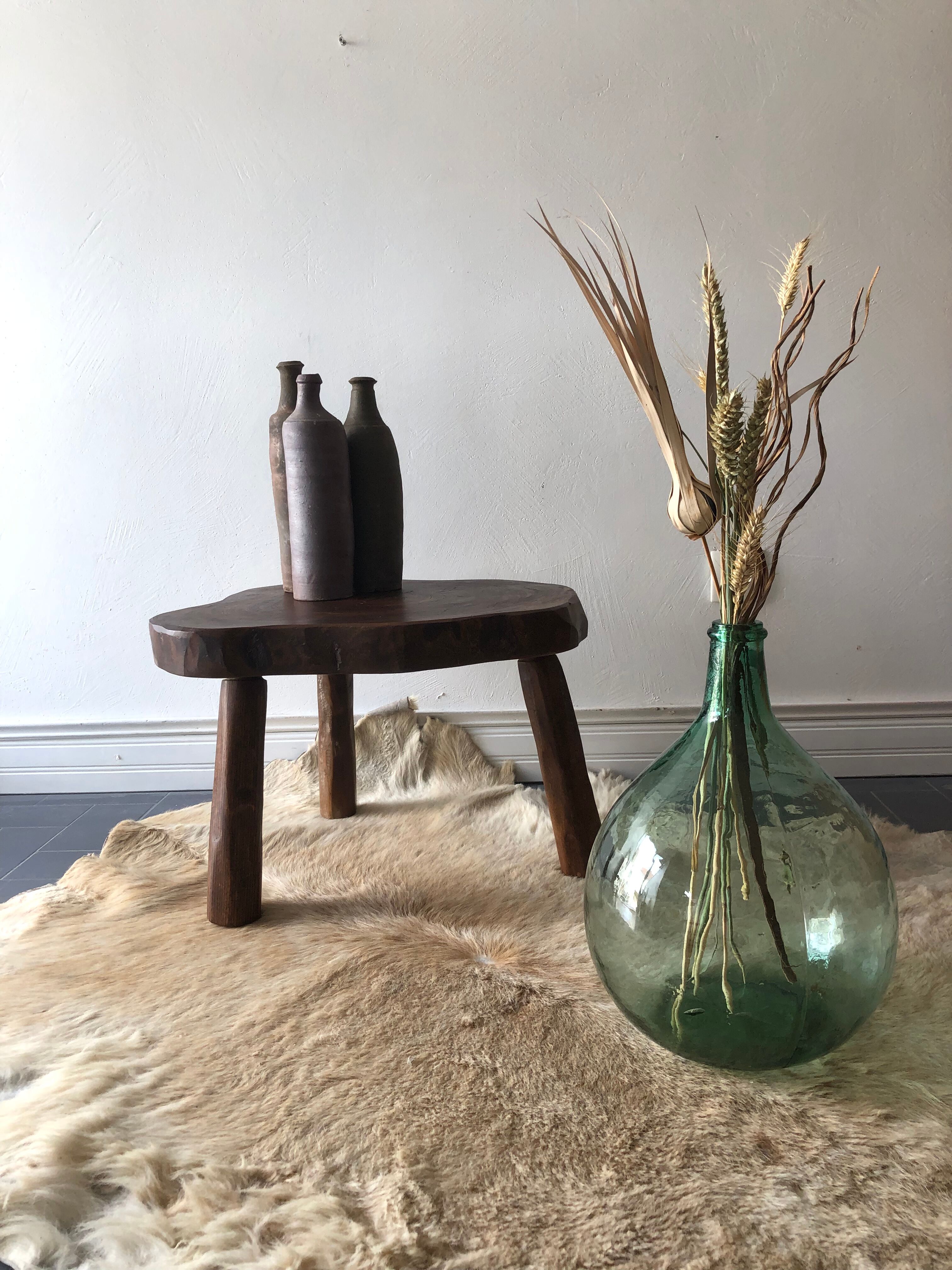 Tripod coffee table