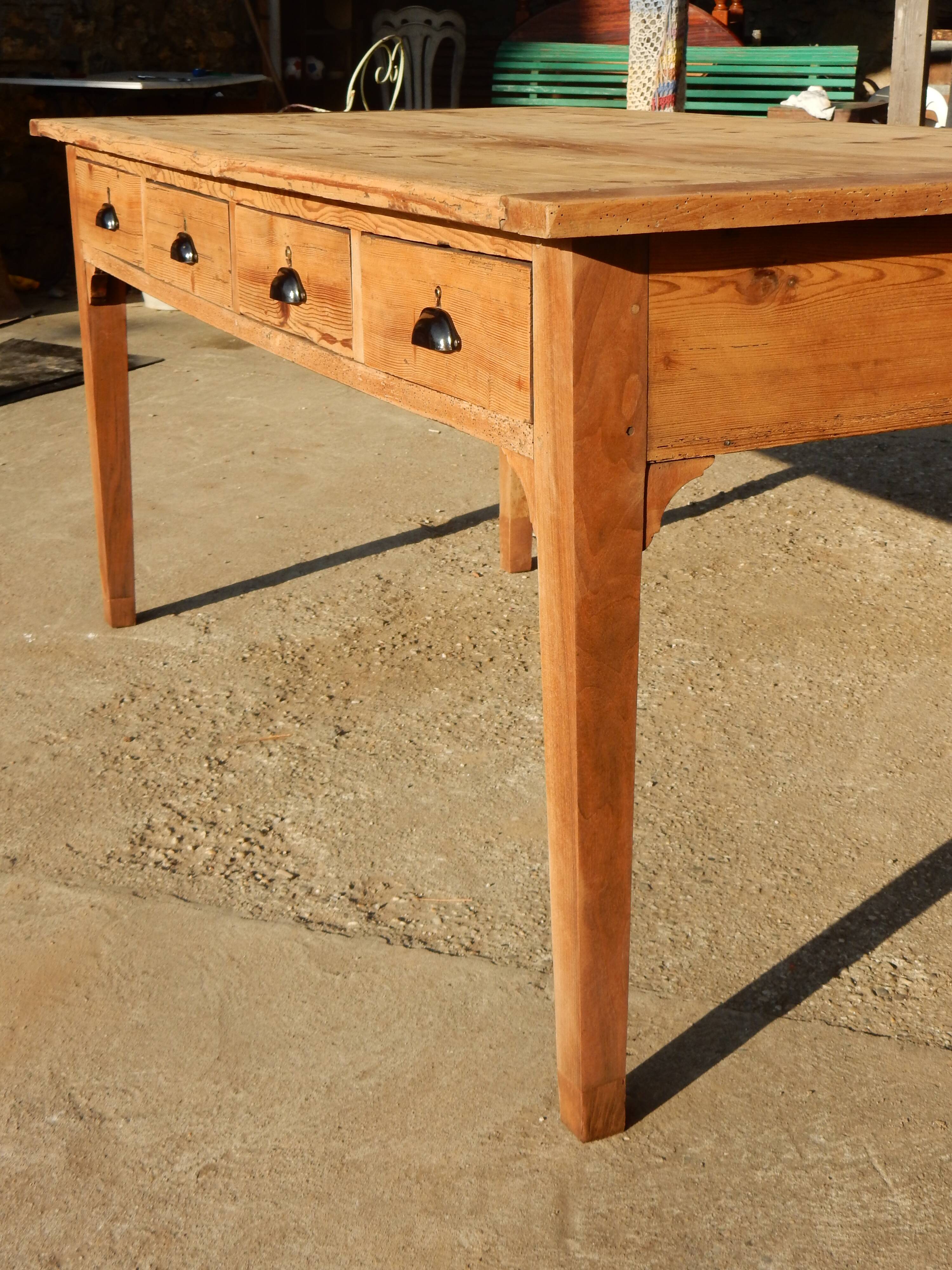 Old fir farmhouse table - 4 drawers