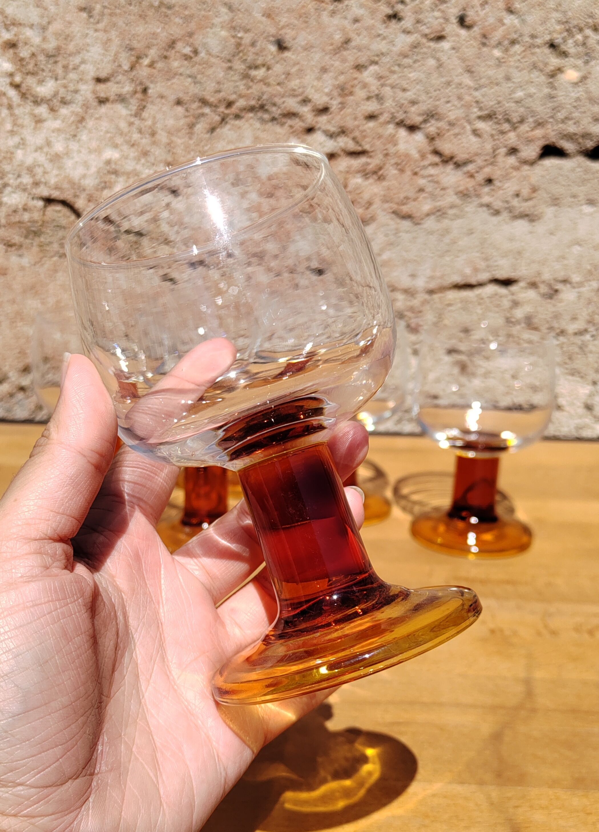 Suite of 6 water glasses 70s