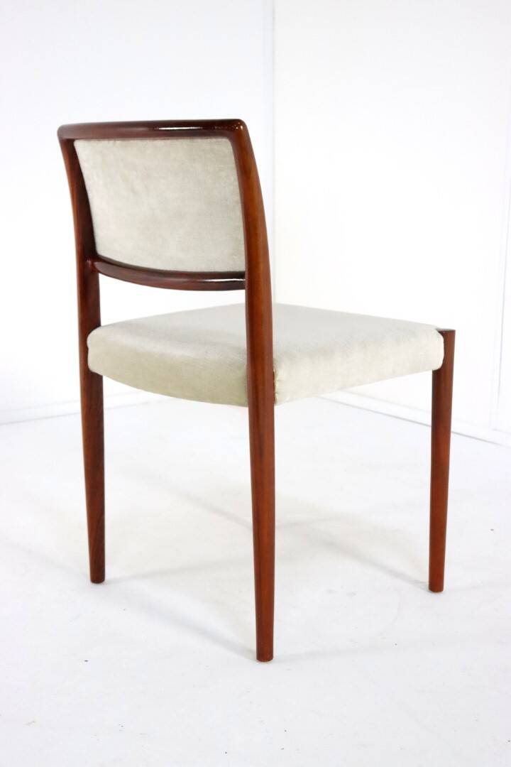 Set of 4 Niels O Möller model 80 chairs