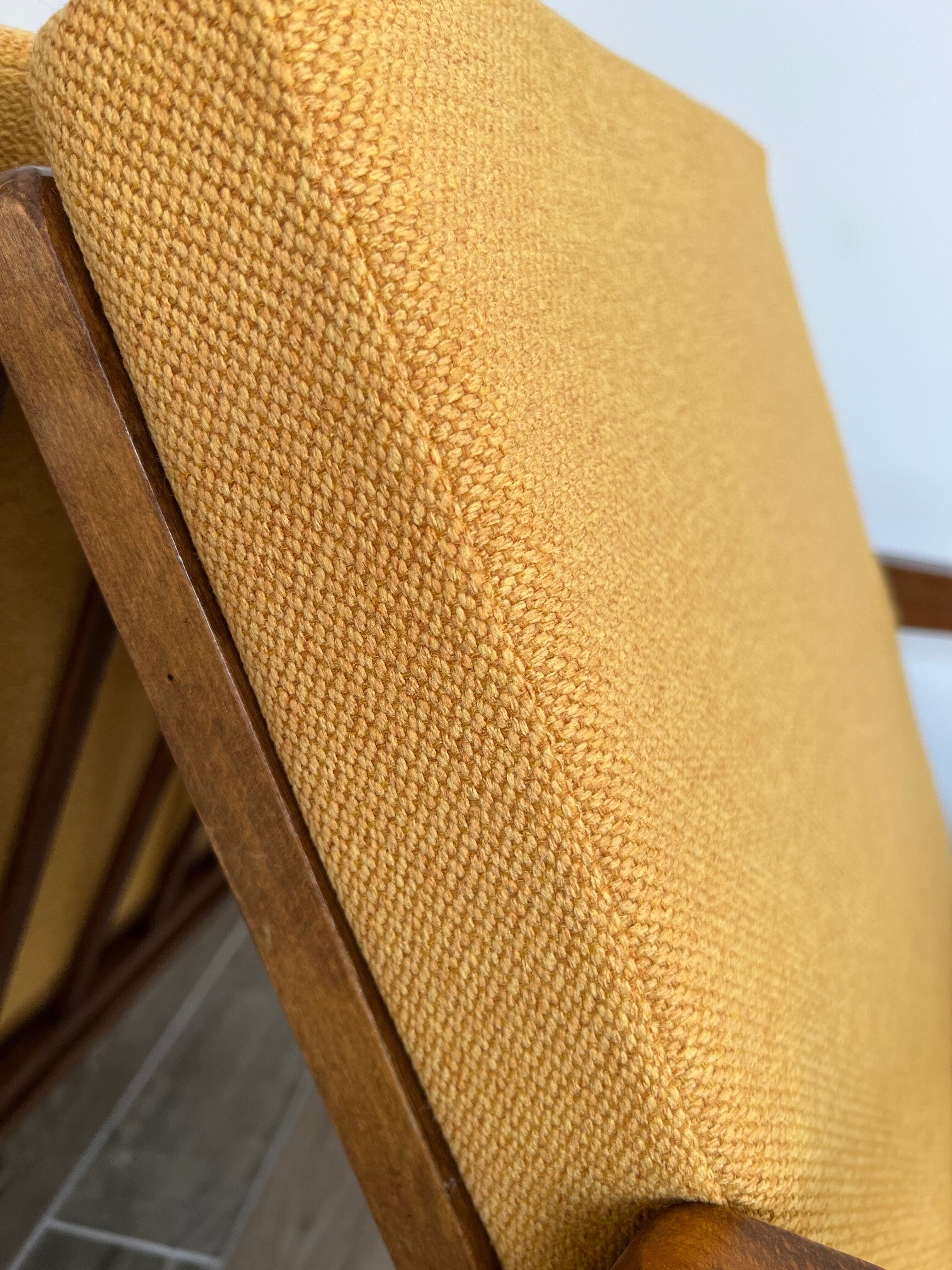 Paire de fauteuils style scandinave