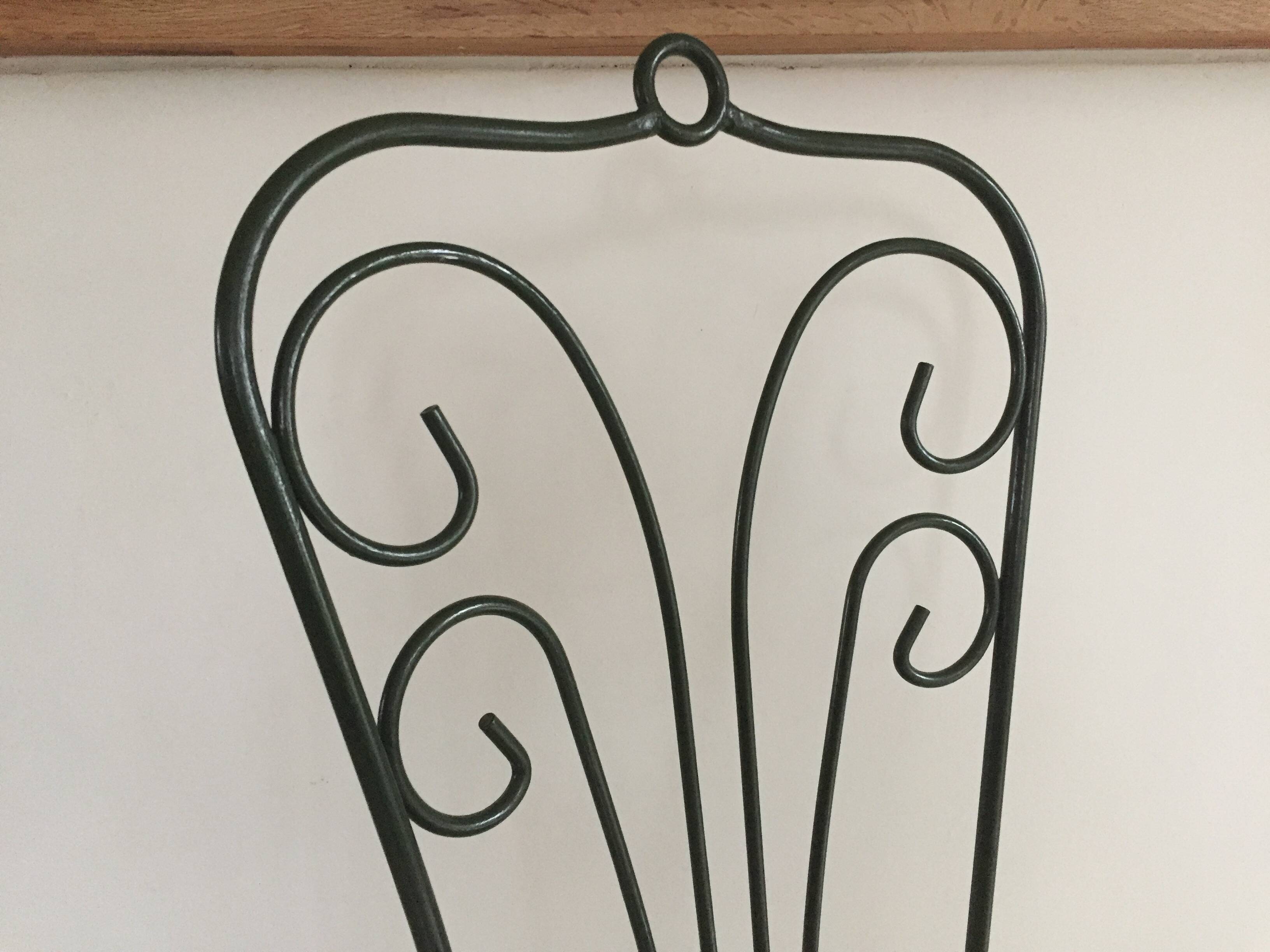 Chaise de jardin vintage en fer forgé