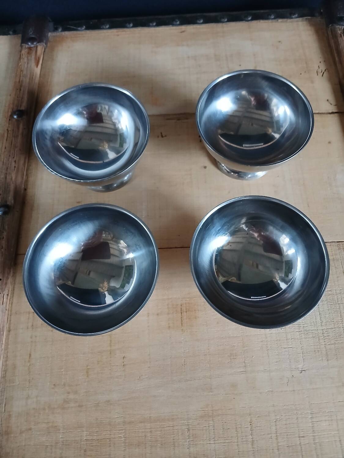 4 stainless steel ice cream cups