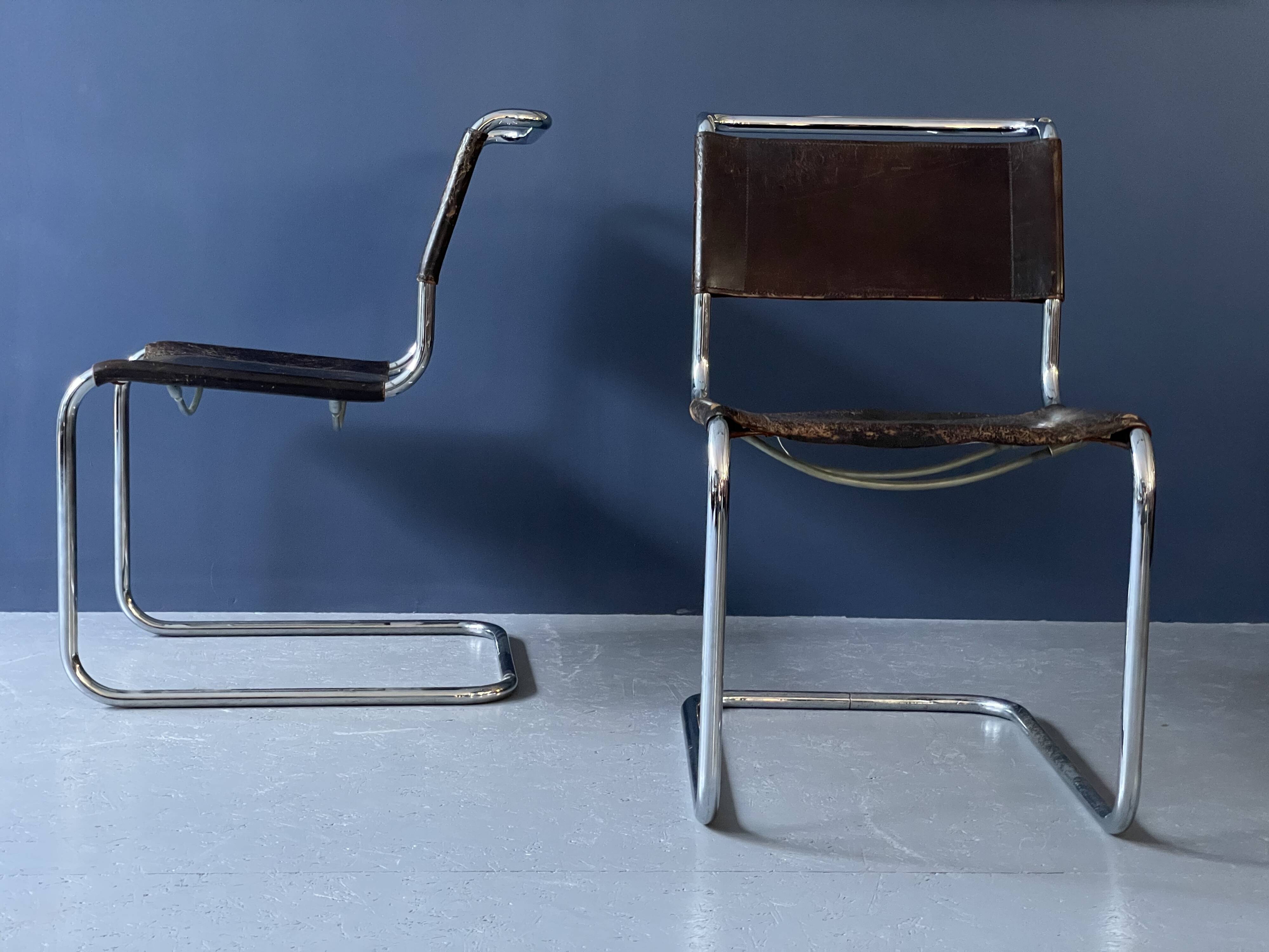 Paire de chaises Mart Stam S33