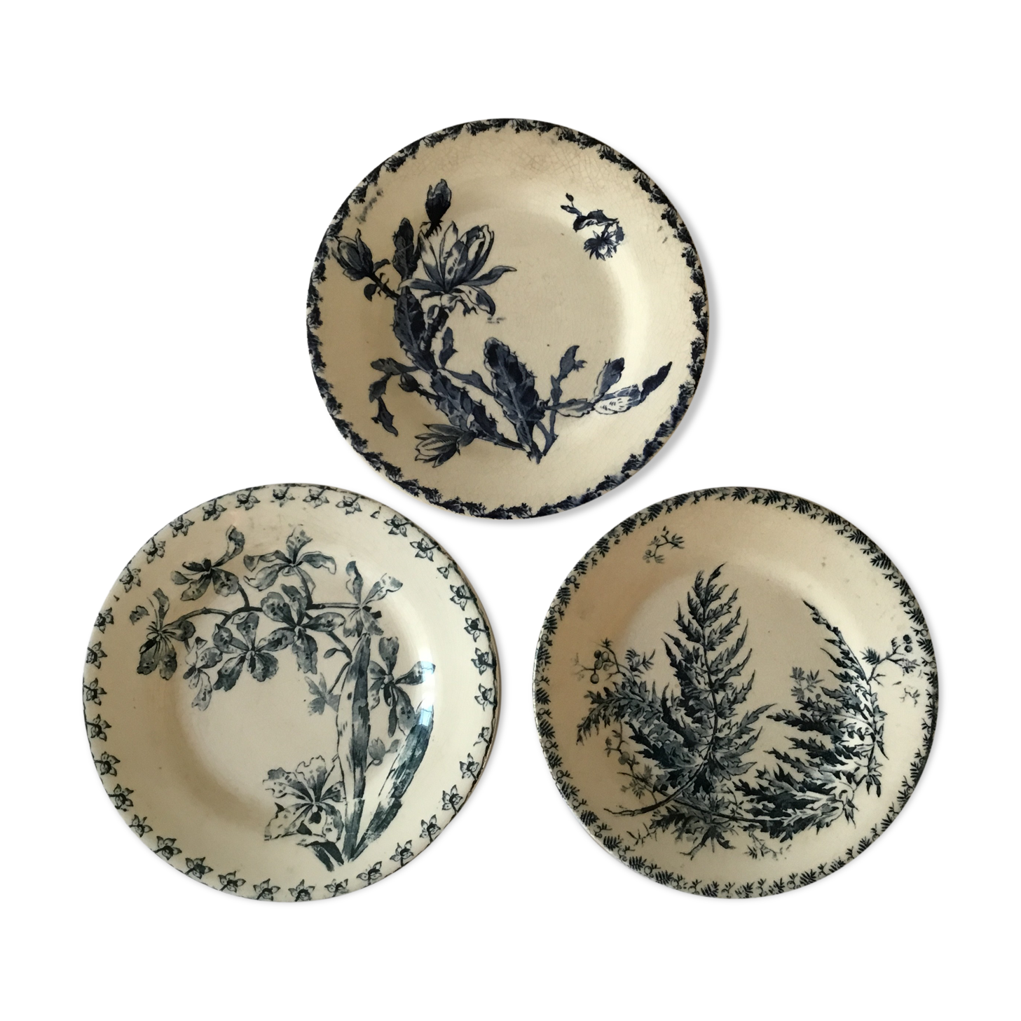 3 plates of Gien earthenware